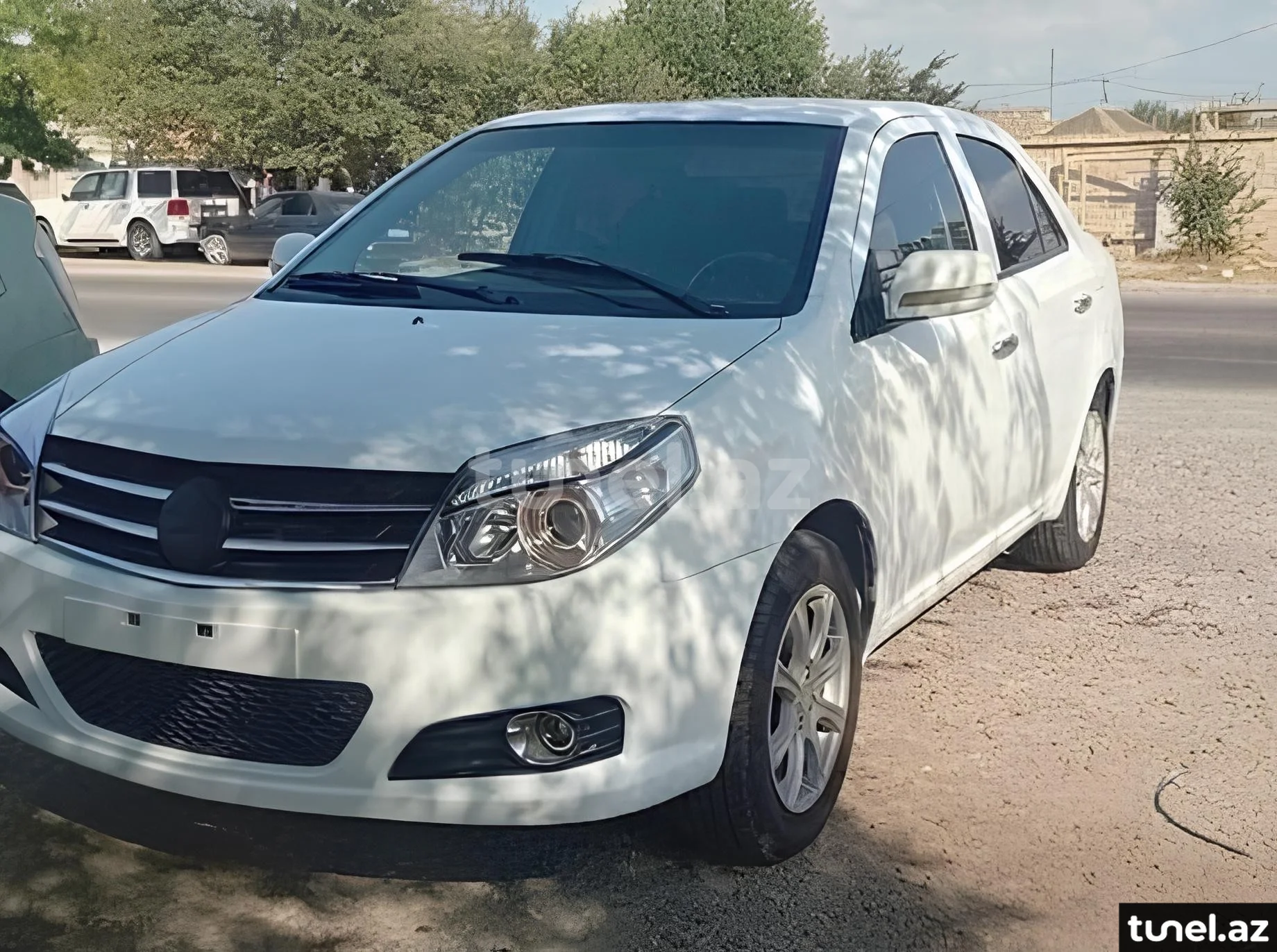 Geely MK 2012