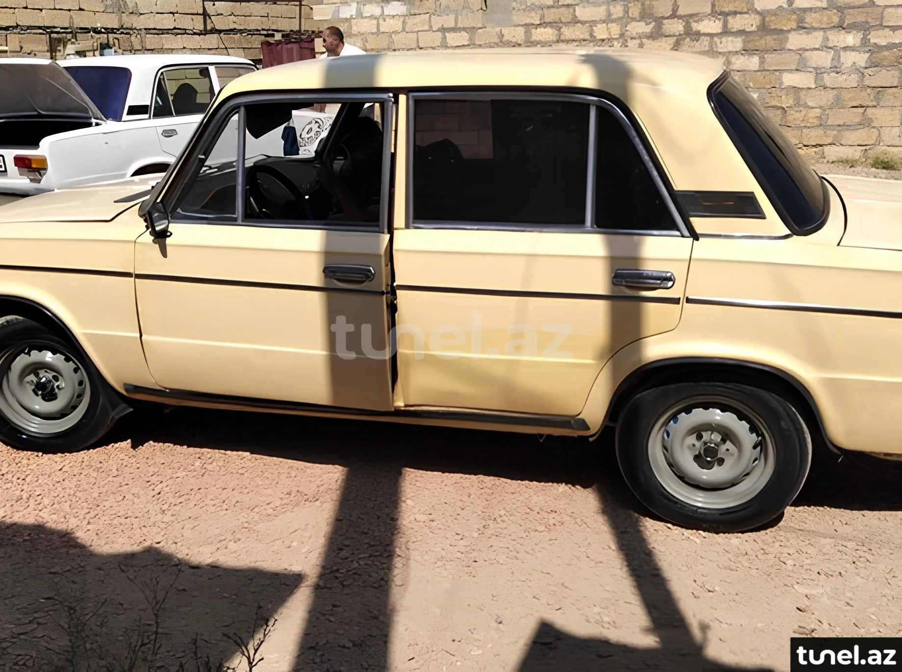 LADA (VAZ) 2106 1988