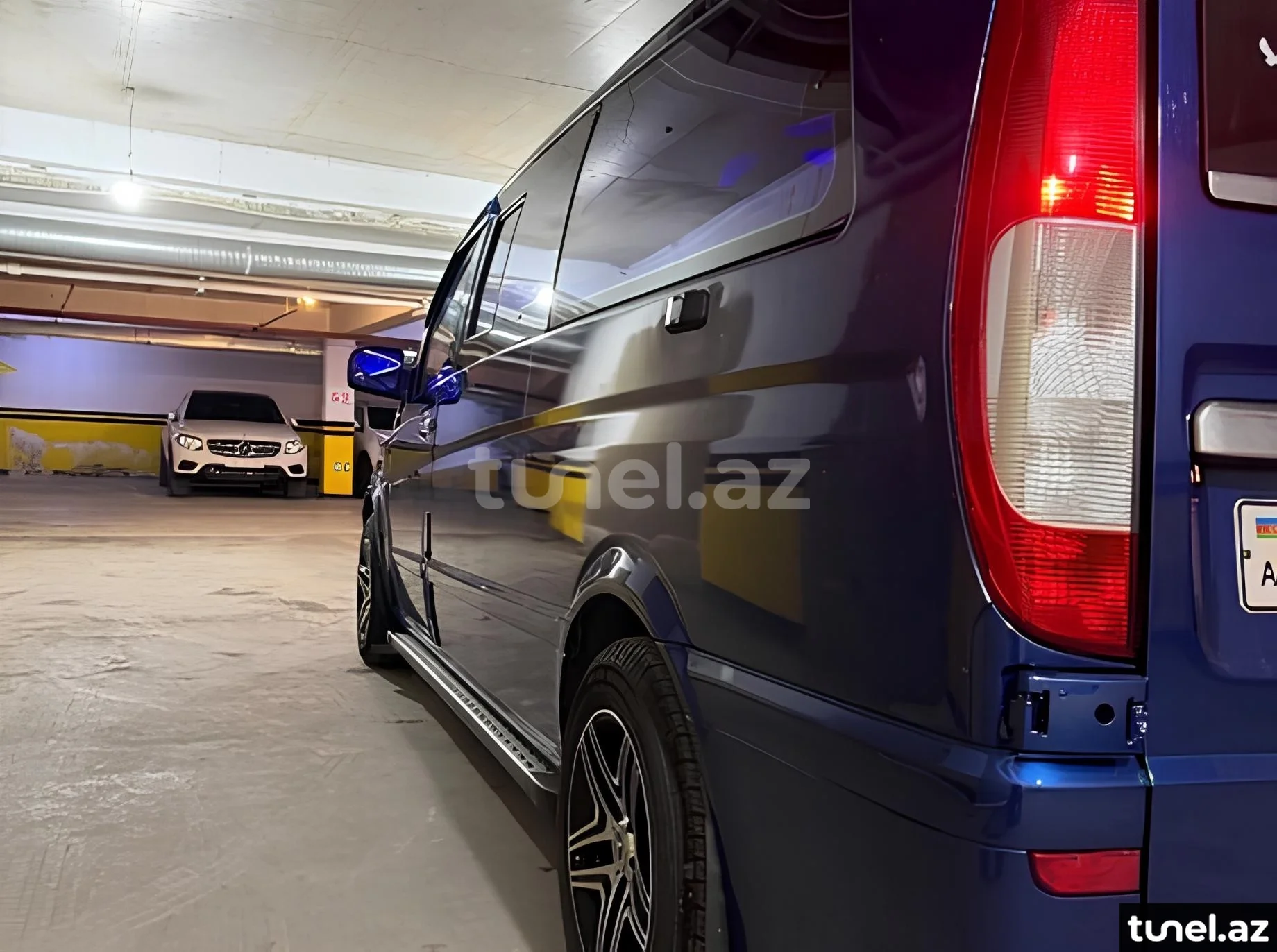 Mercedes Viano 2006