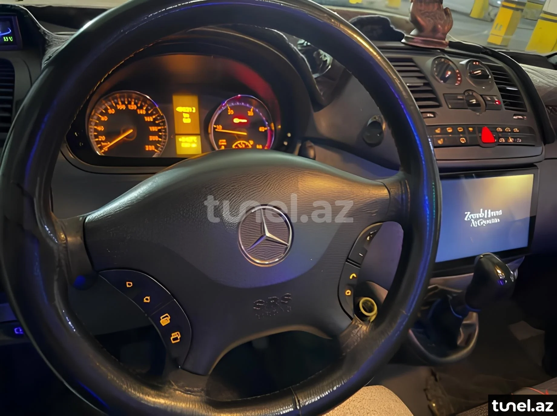 Mercedes Viano 2006