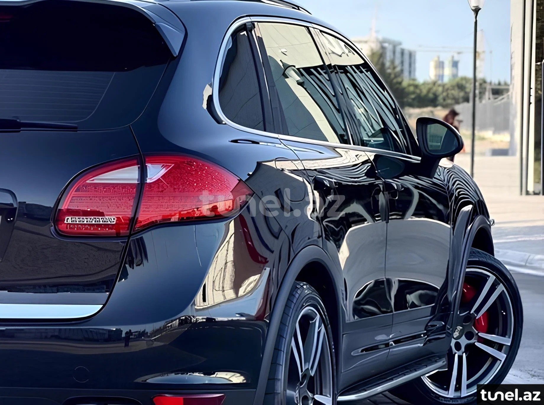 Porsche Cayenne Turbo 2011