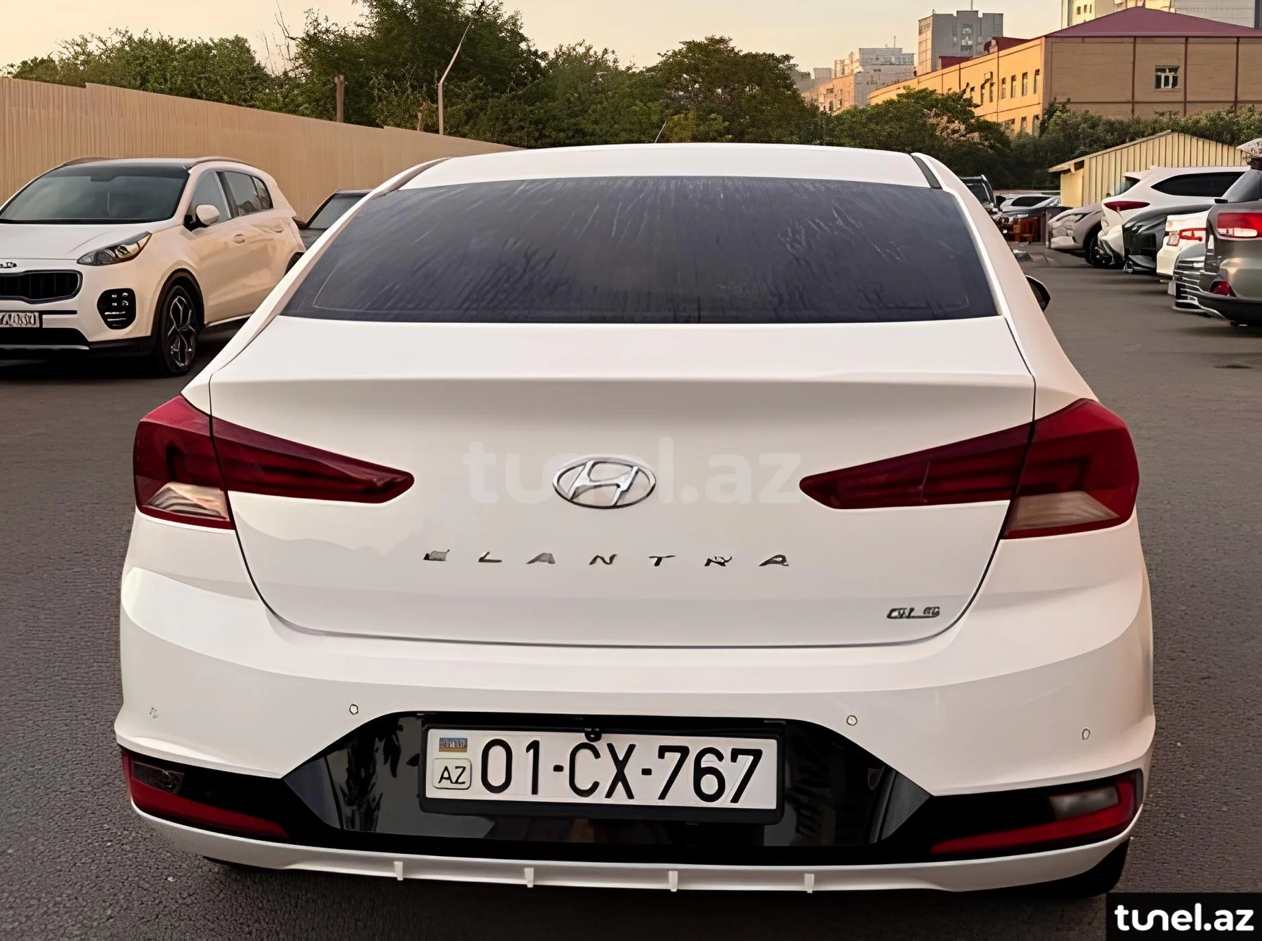 Hyundai Elantra 2019