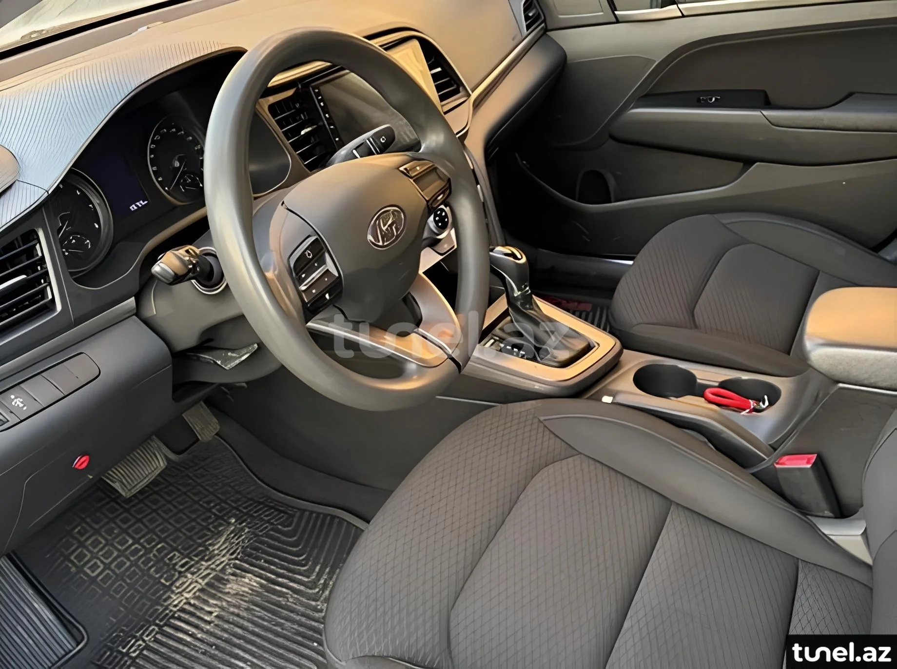 Hyundai Elantra 2019