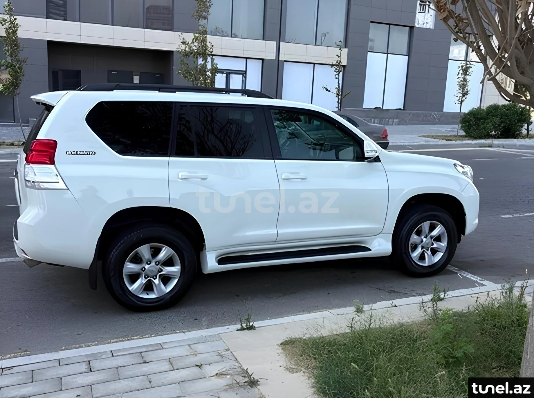 Toyota Land Cruiser Prado 2012