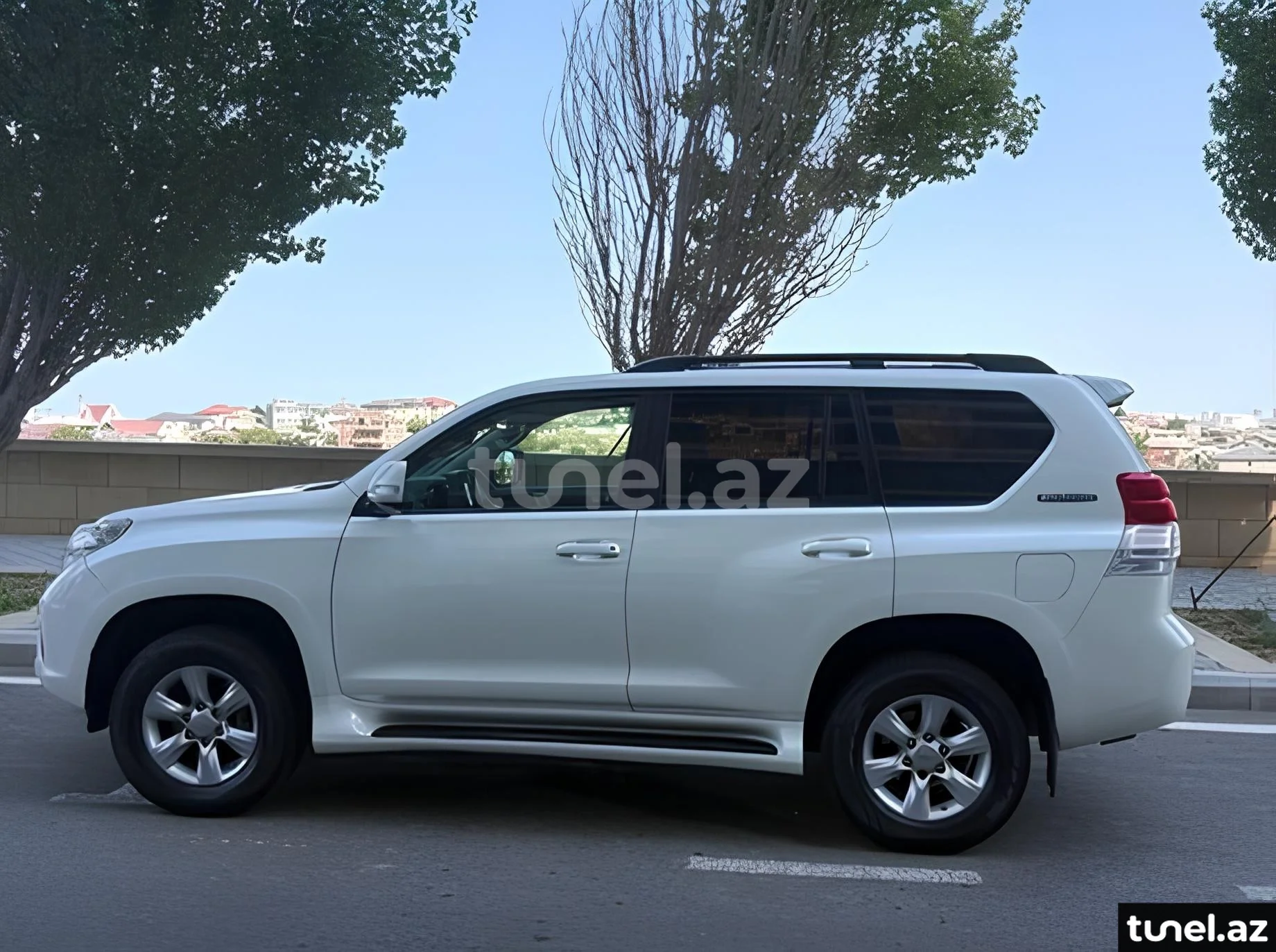 Toyota Land Cruiser Prado 2012
