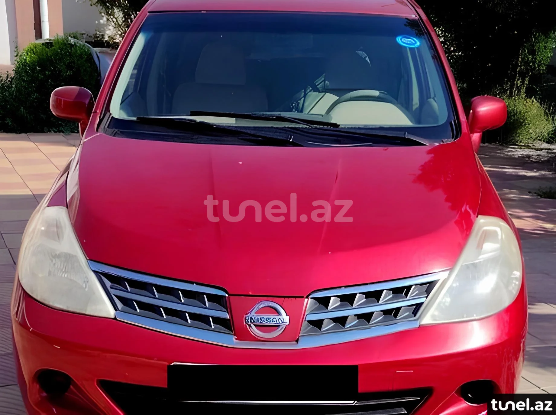 Nissan Tiida 2011