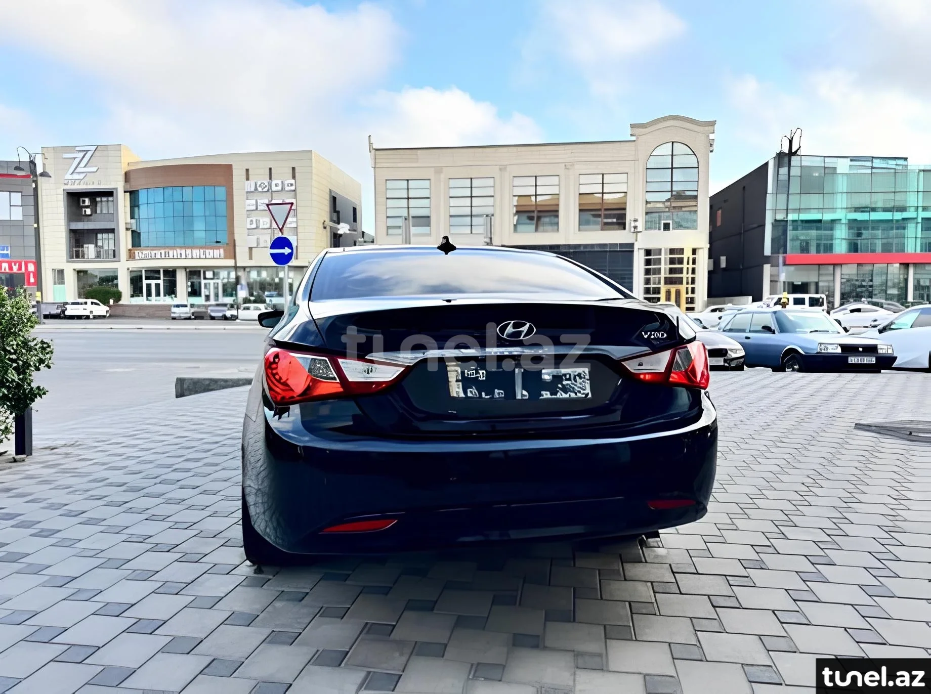 Hyundai Sonata 2011