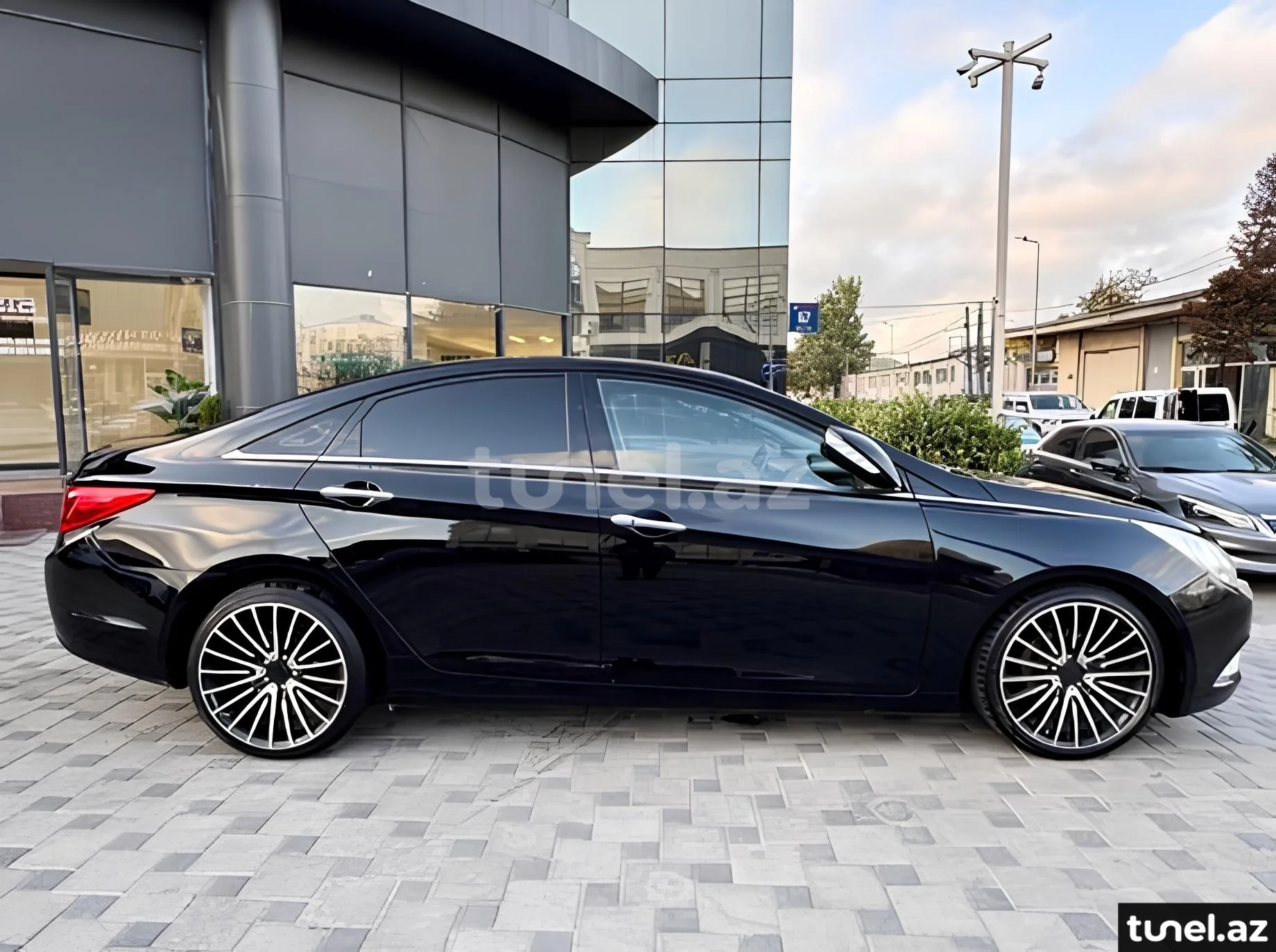 Hyundai Sonata 2011