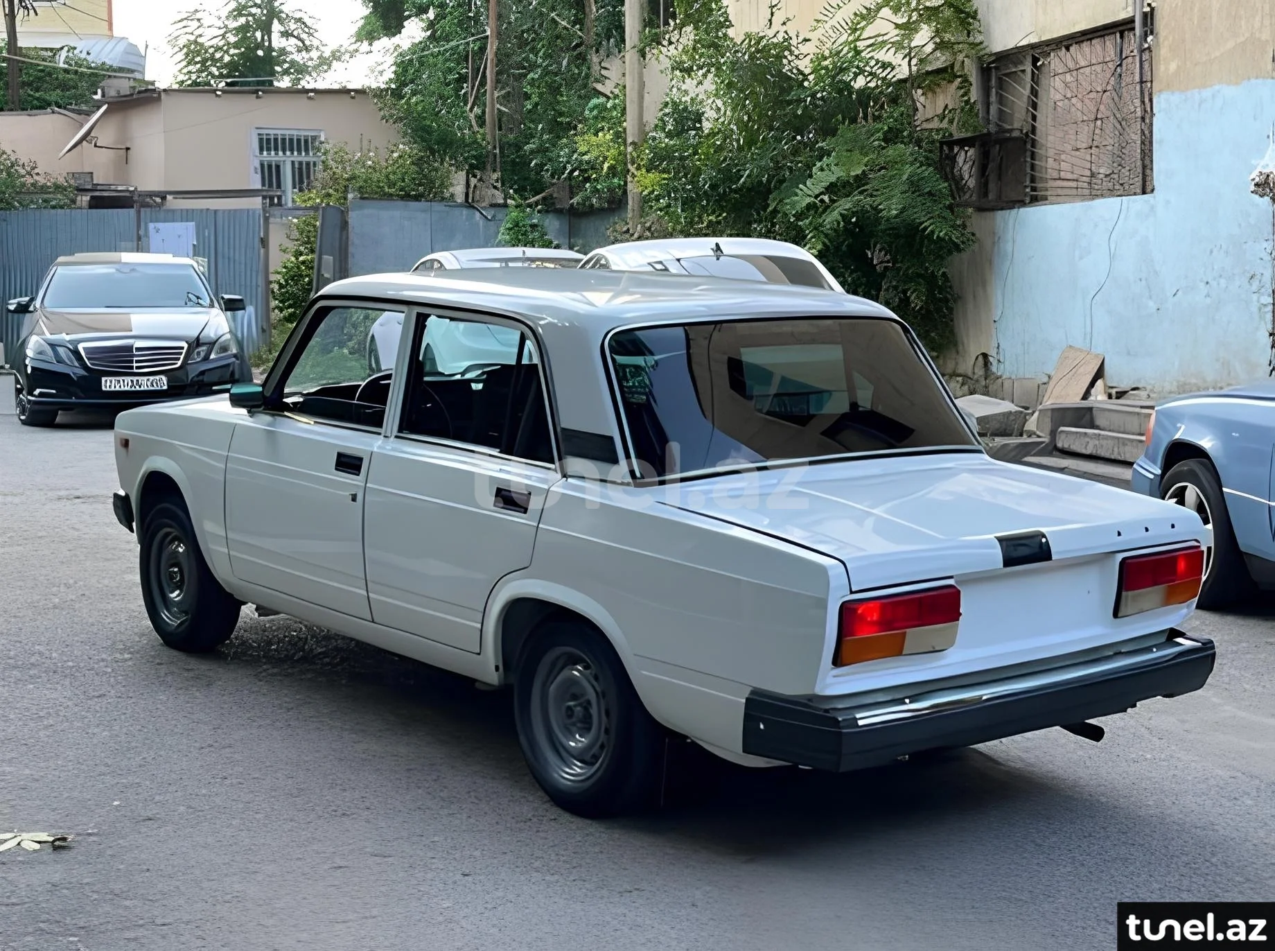 LADA (VAZ) 2107 2004