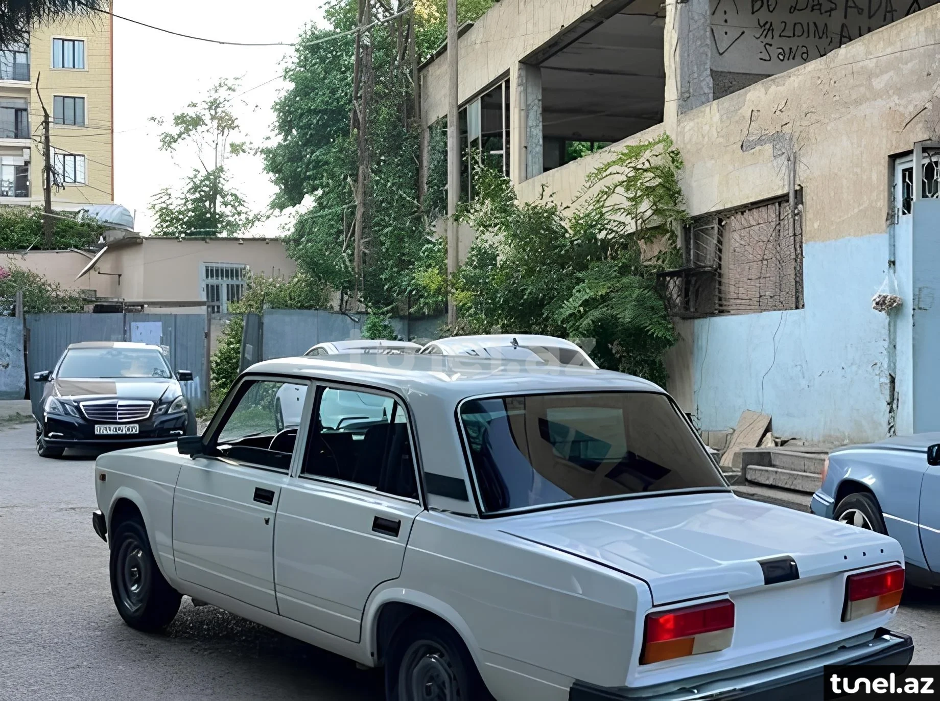 LADA (VAZ) 2107 2004