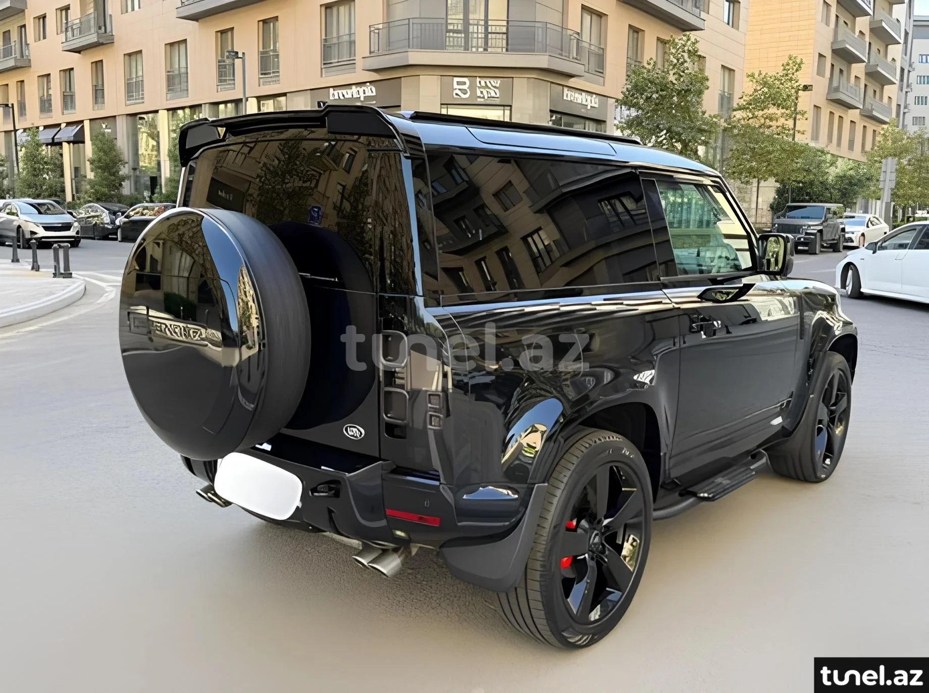 Land Rover Defender 2022
