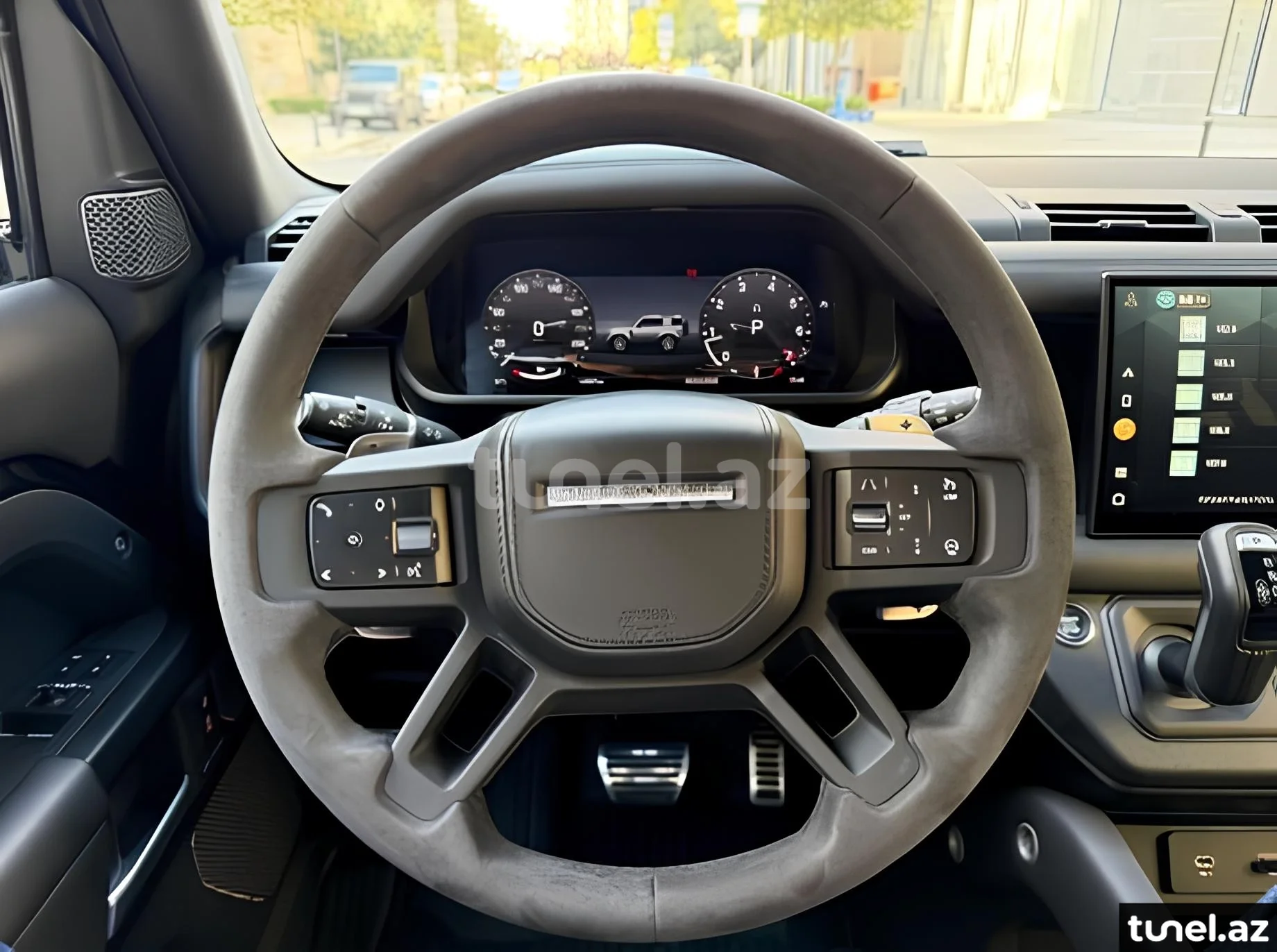 Land Rover Defender 2022