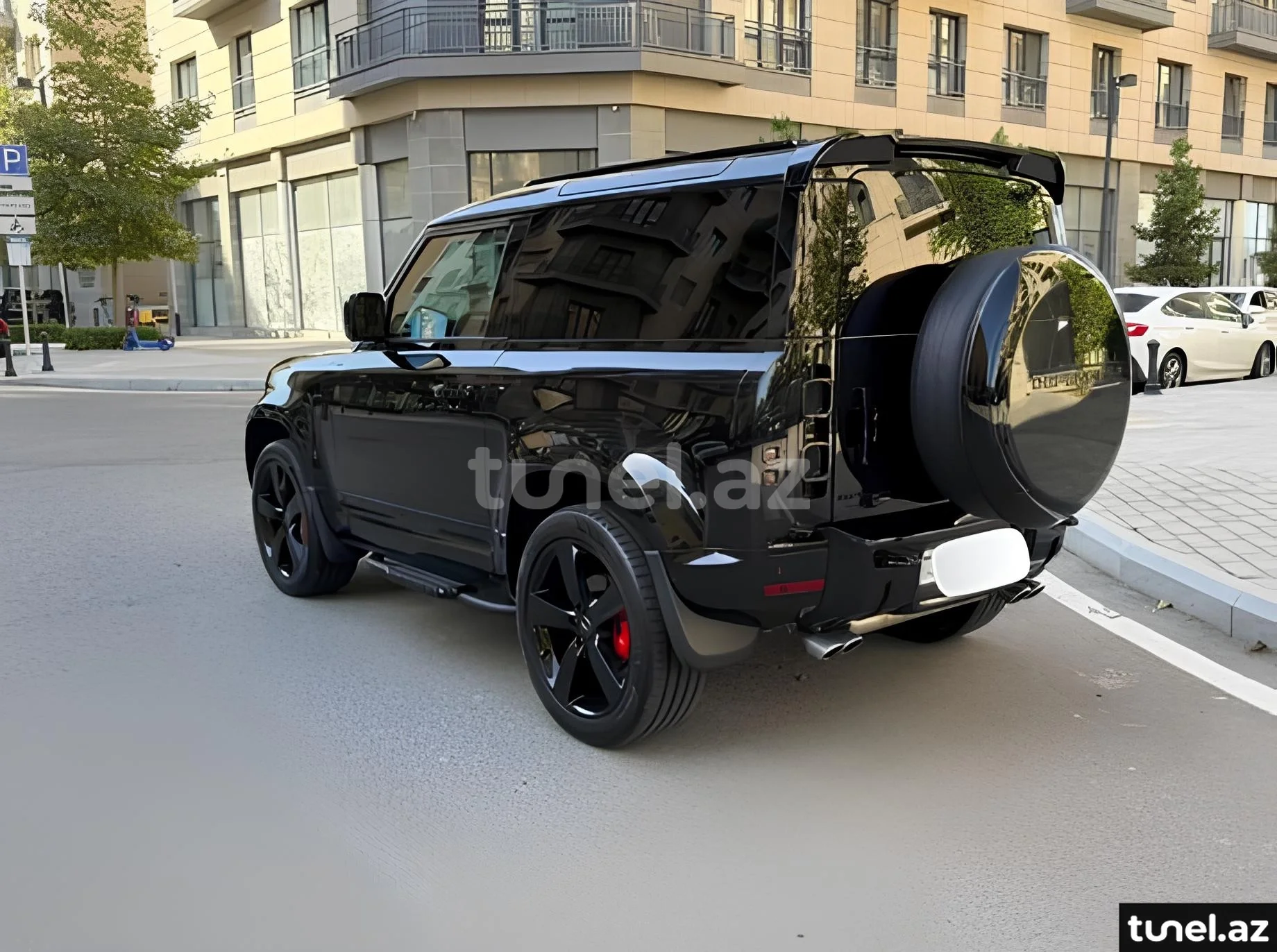 Land Rover Defender 2022