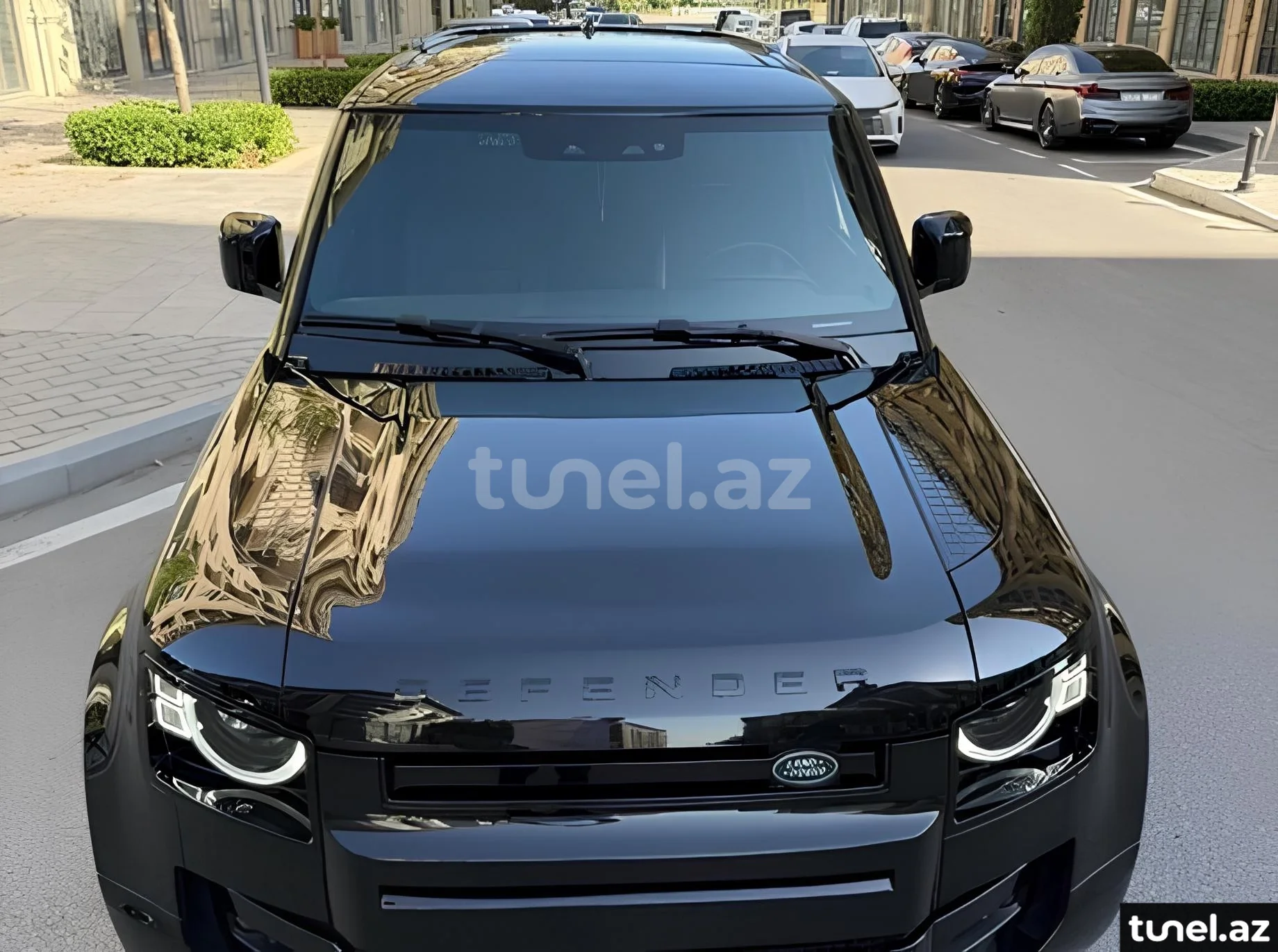 Land Rover Defender 2022