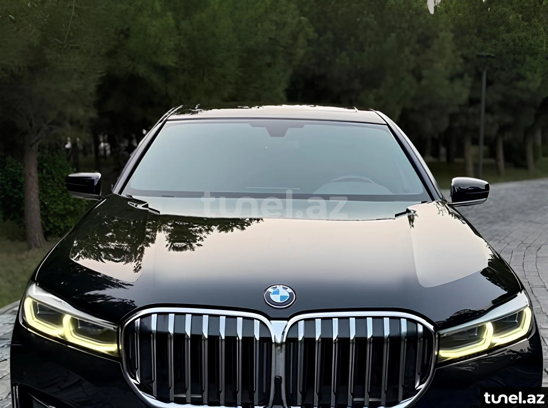 BMW 740 2019