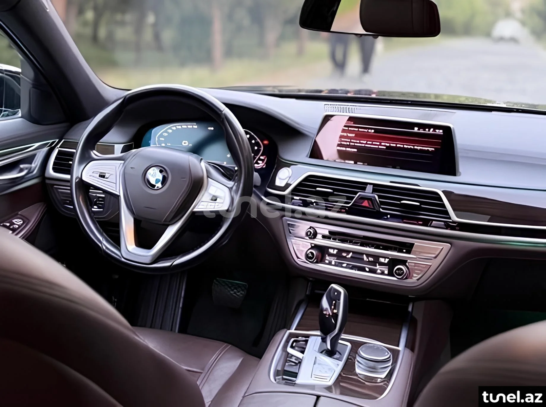 BMW 740 2019