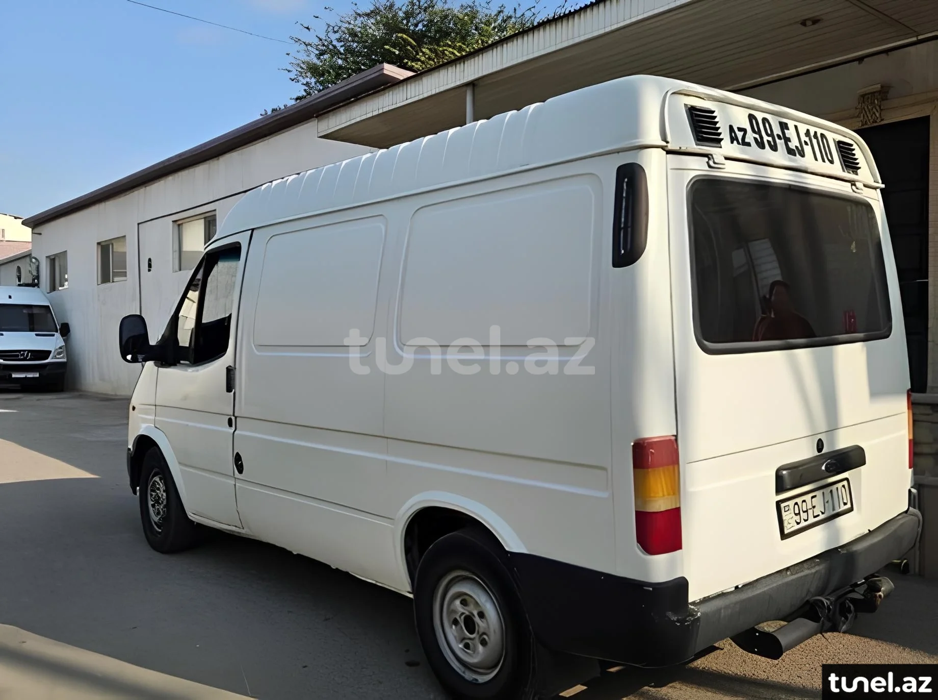 Ford Transit 2000