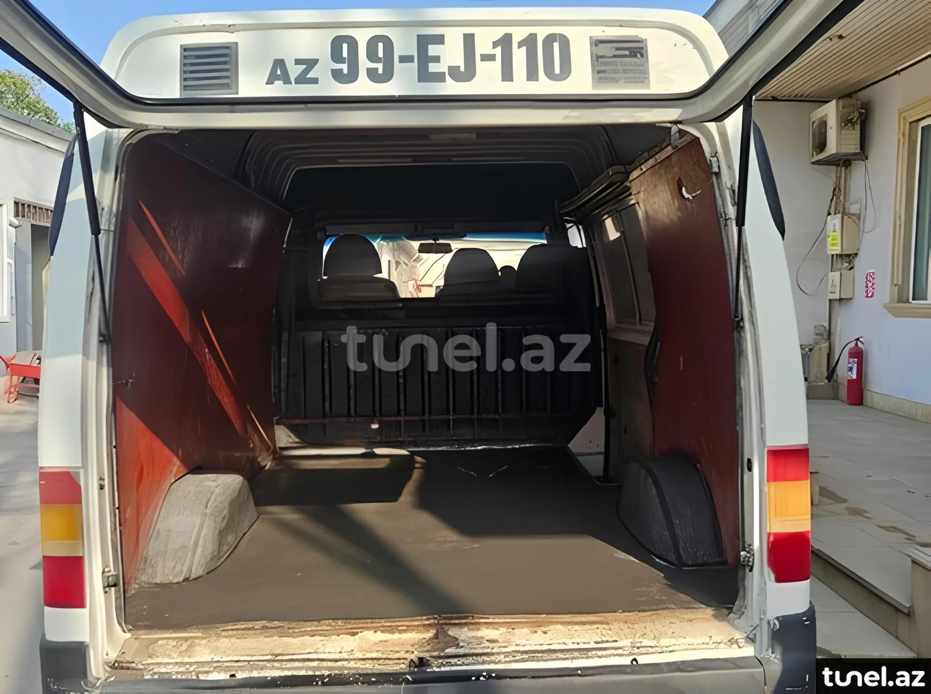 Ford Transit 2000