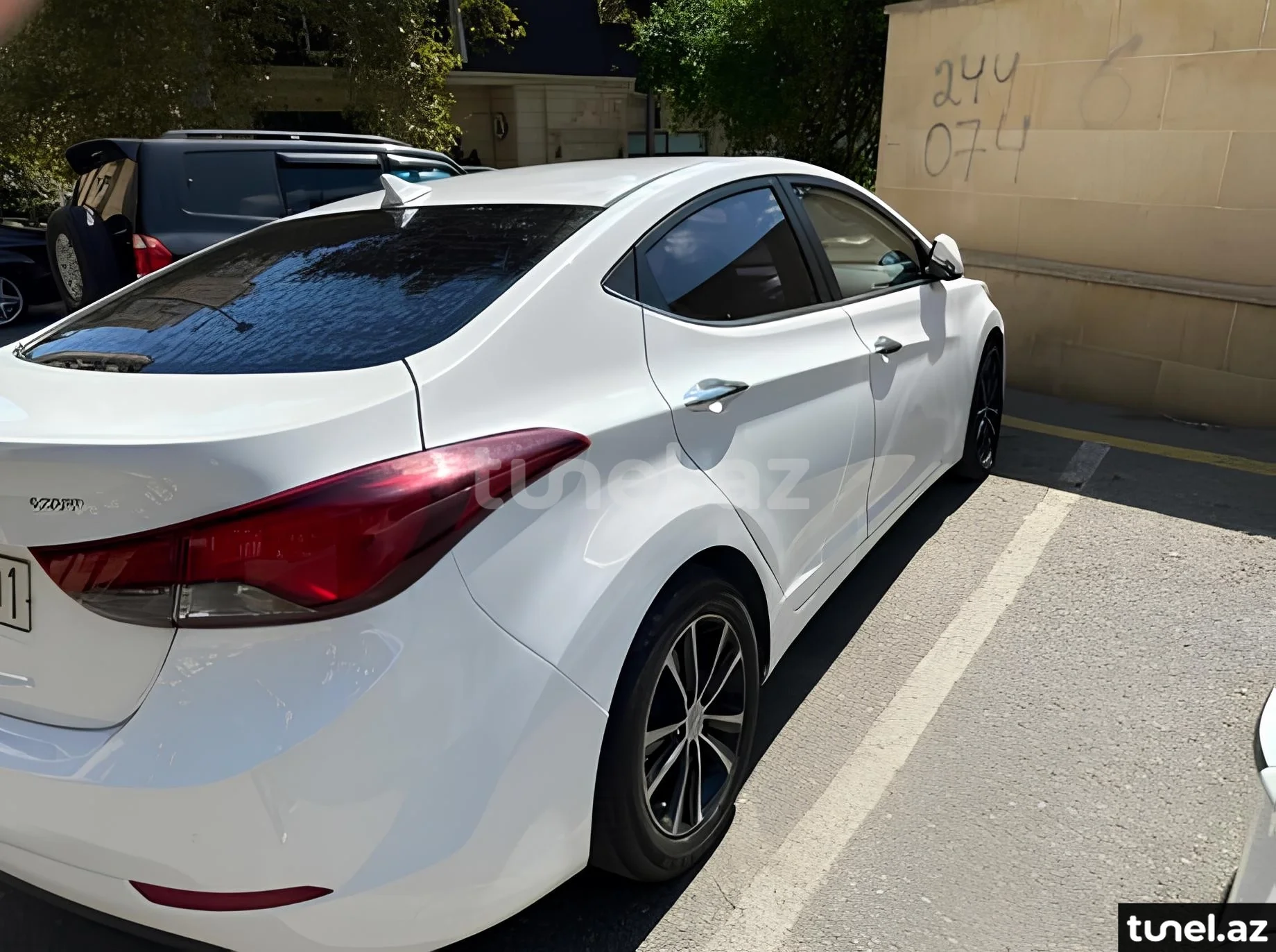 Hyundai Avante 2014