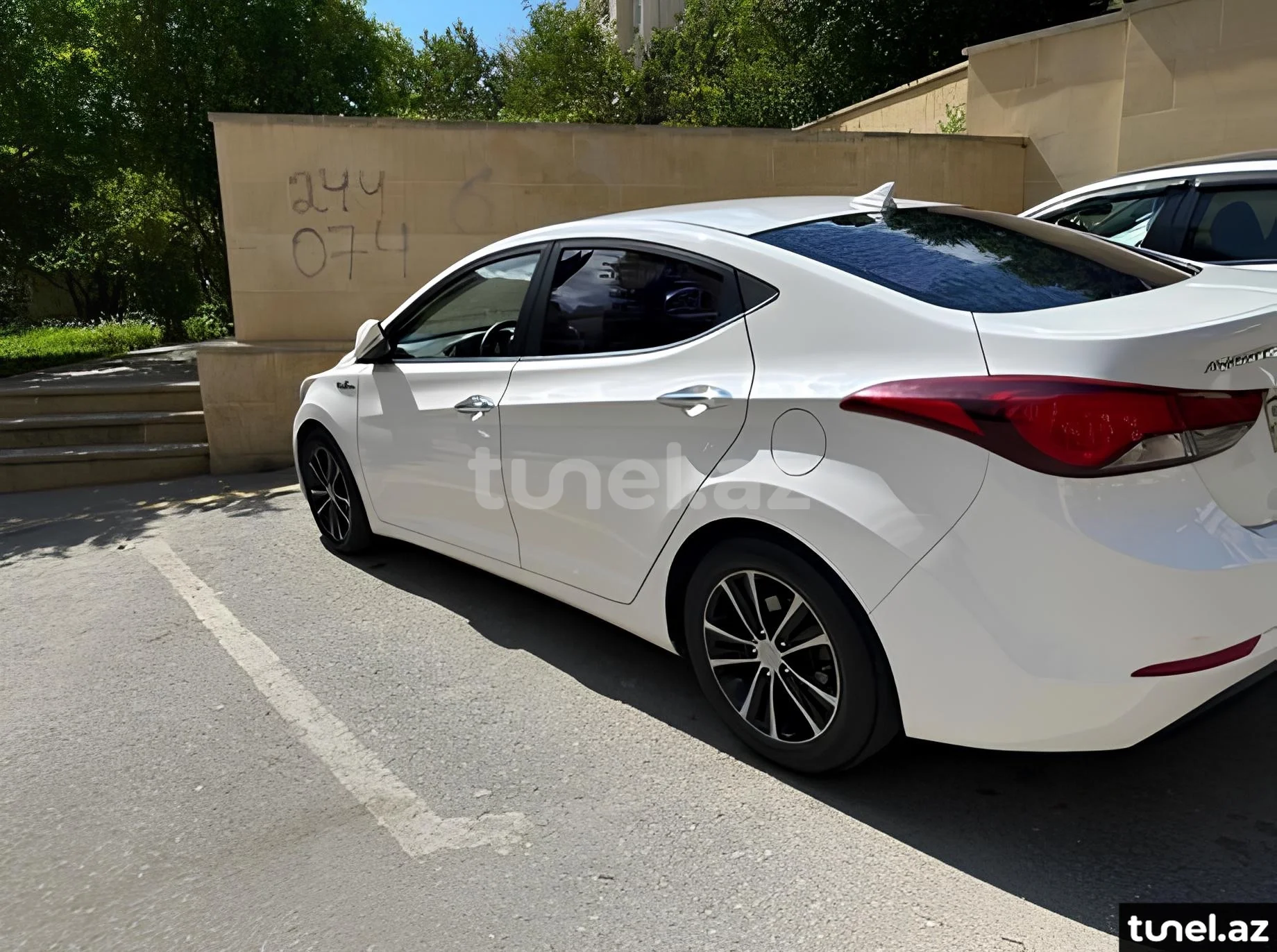 Hyundai Avante 2014