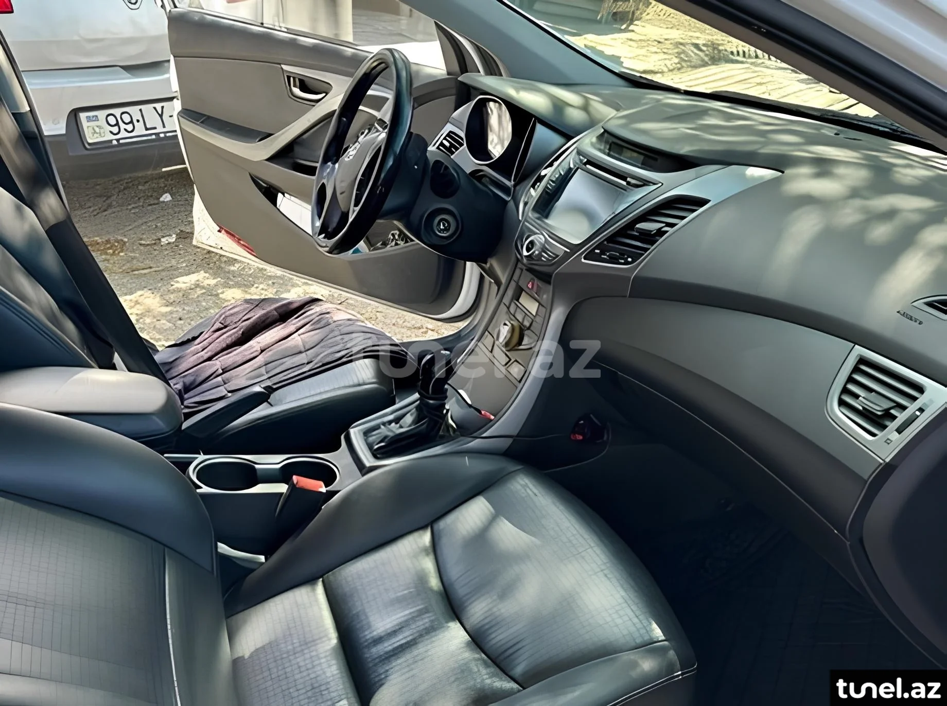 Hyundai Avante 2014