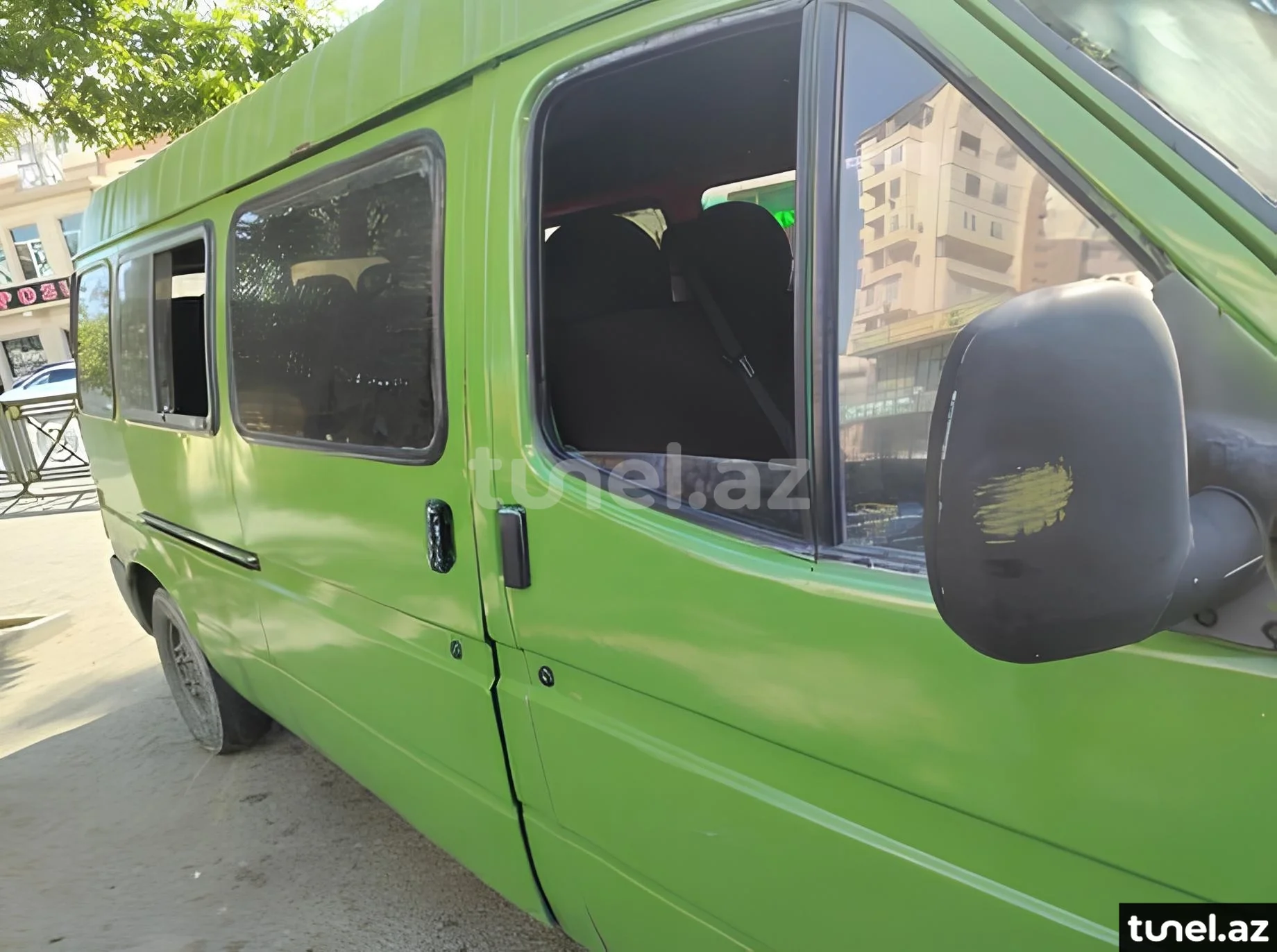 Ford Transit 2000