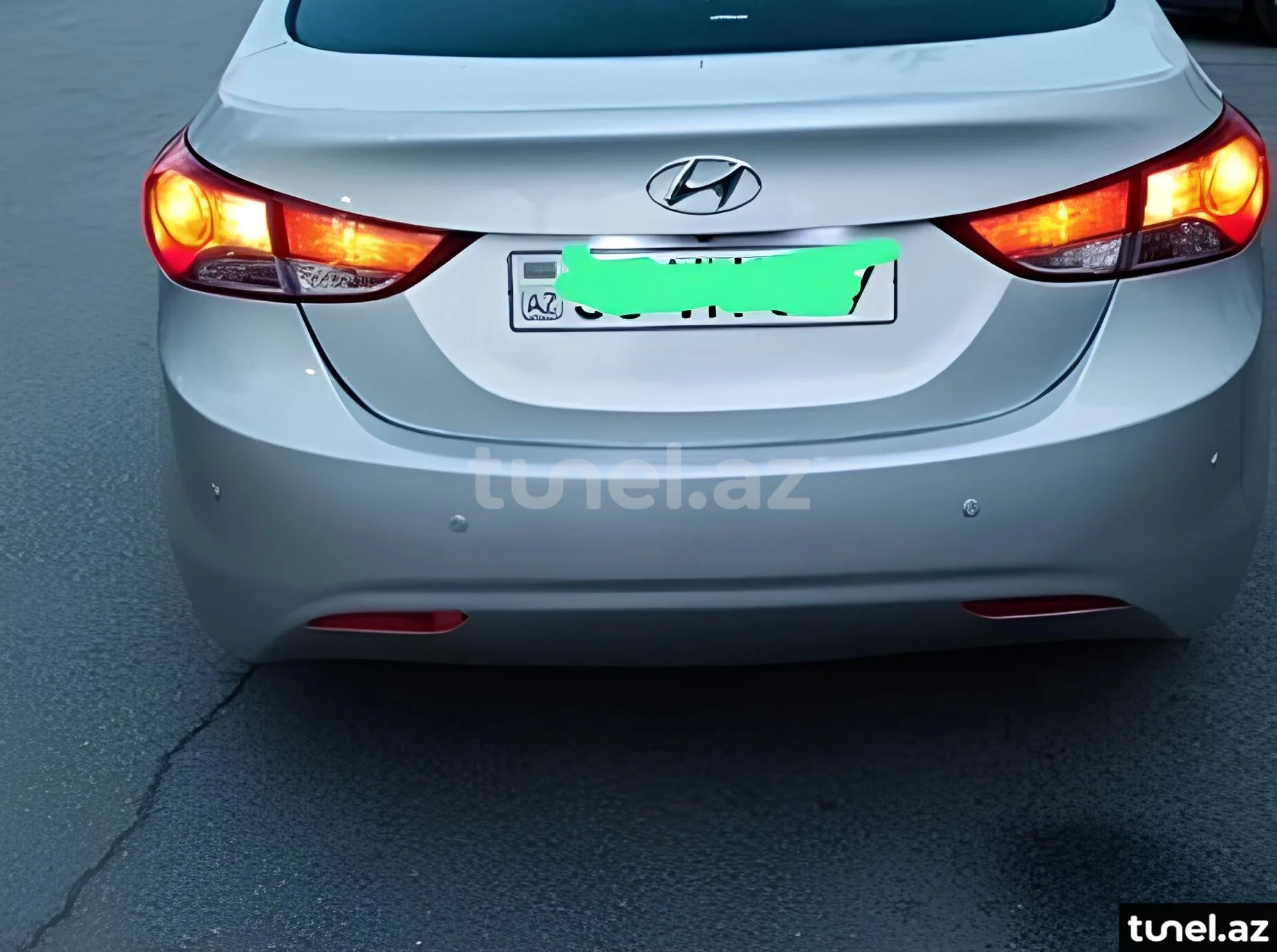 Hyundai Elantra 2012