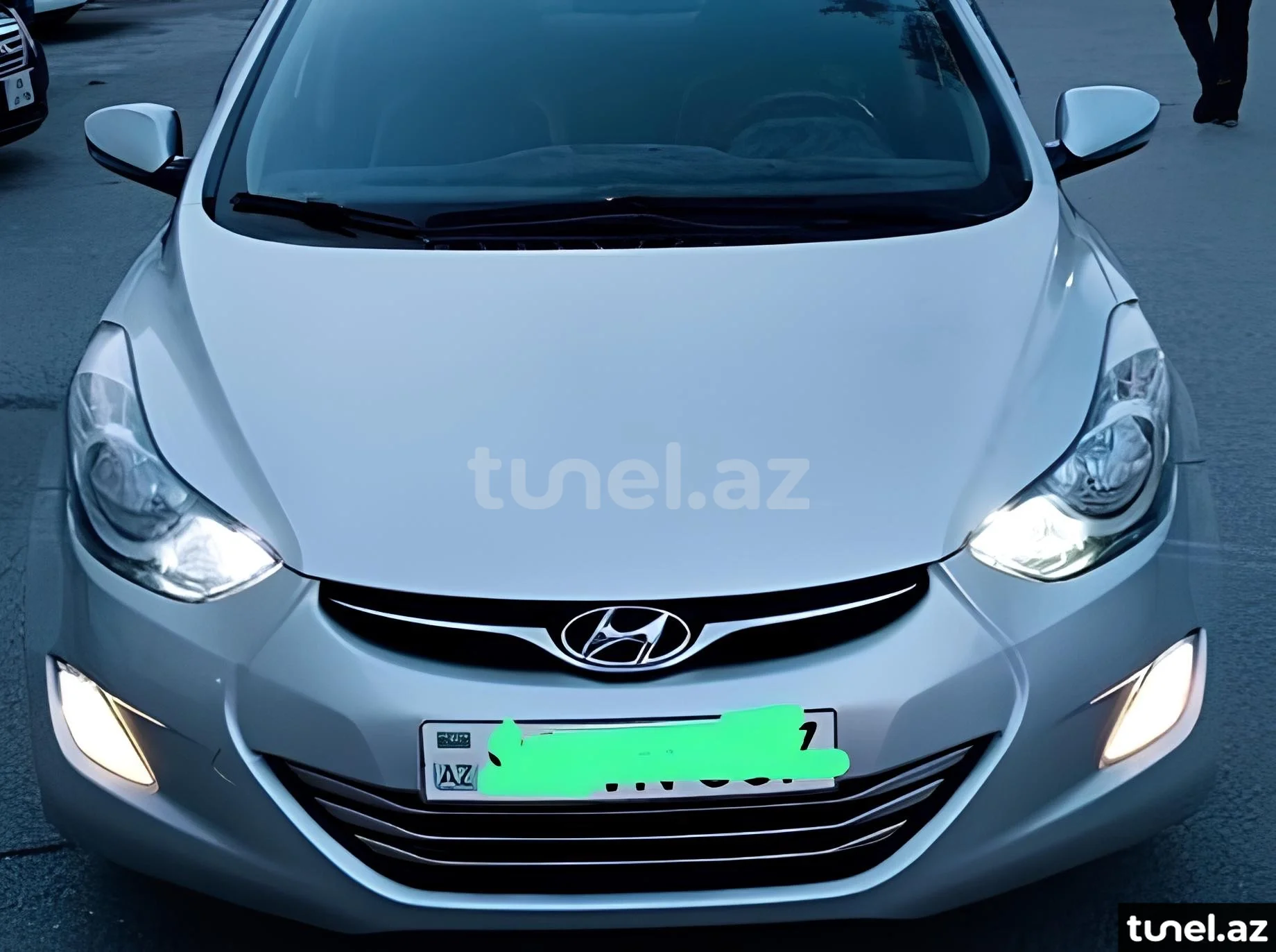 Hyundai Elantra 2012