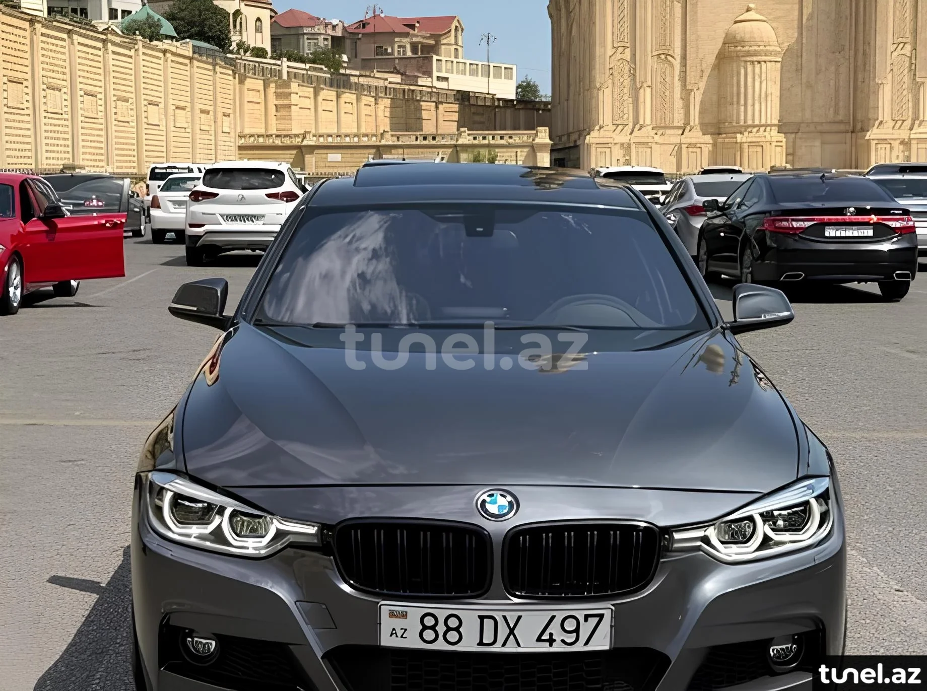 BMW 330 2018