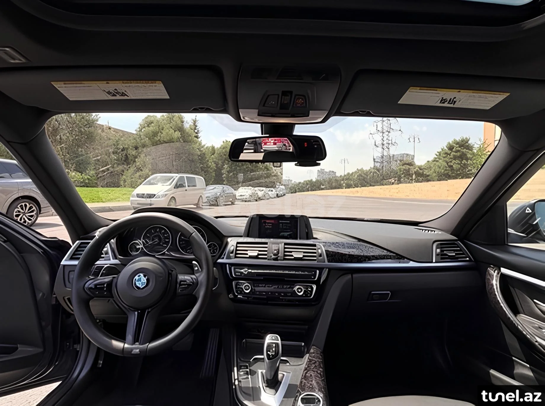 BMW 330 2018
