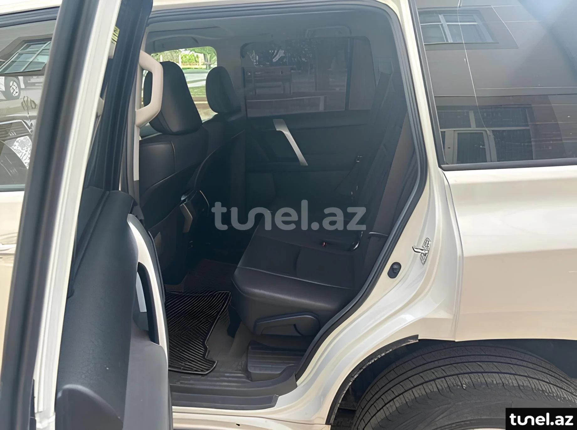 Toyota Land Cruiser Prado 2012