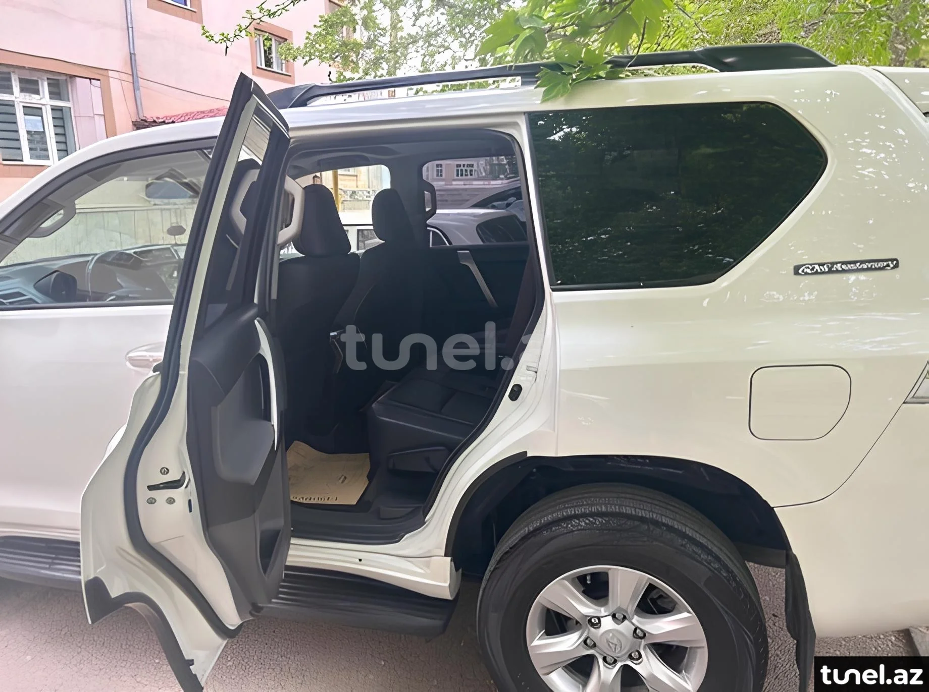 Toyota Land Cruiser Prado 2012