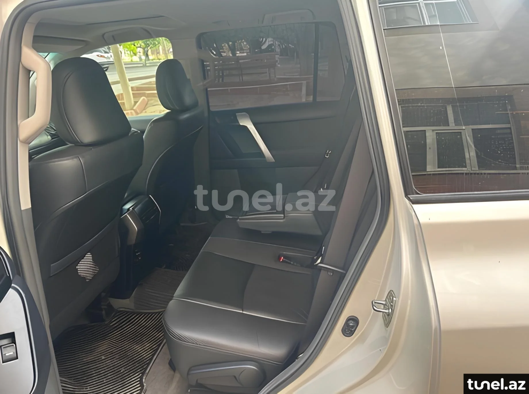 Toyota Land Cruiser Prado 2012
