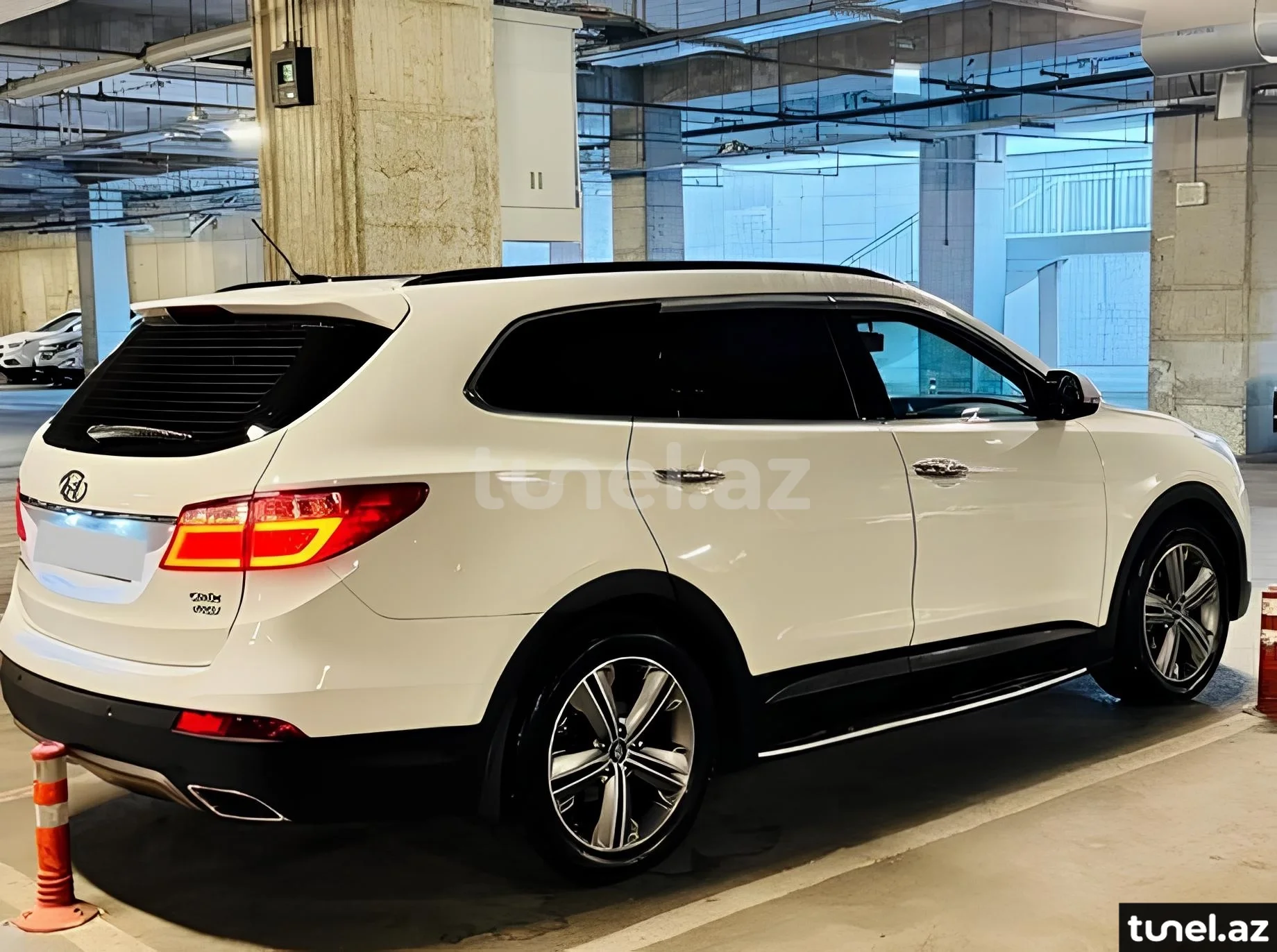 Hyundai Grand Santa Fe 2014