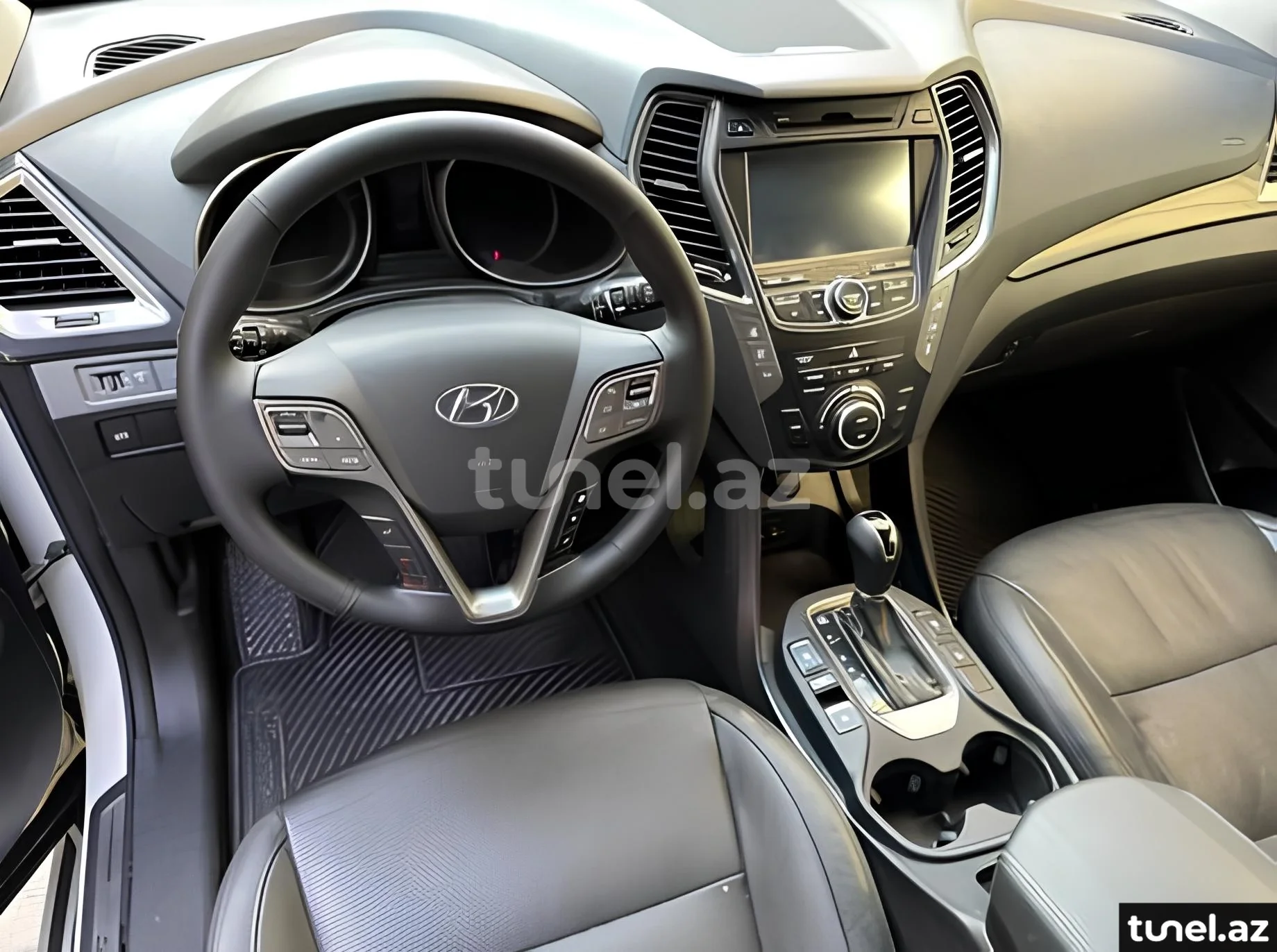 Hyundai Grand Santa Fe 2014