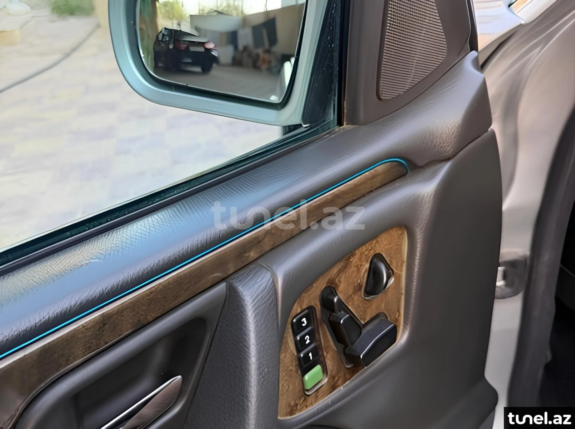 Mercedes E 320 2001