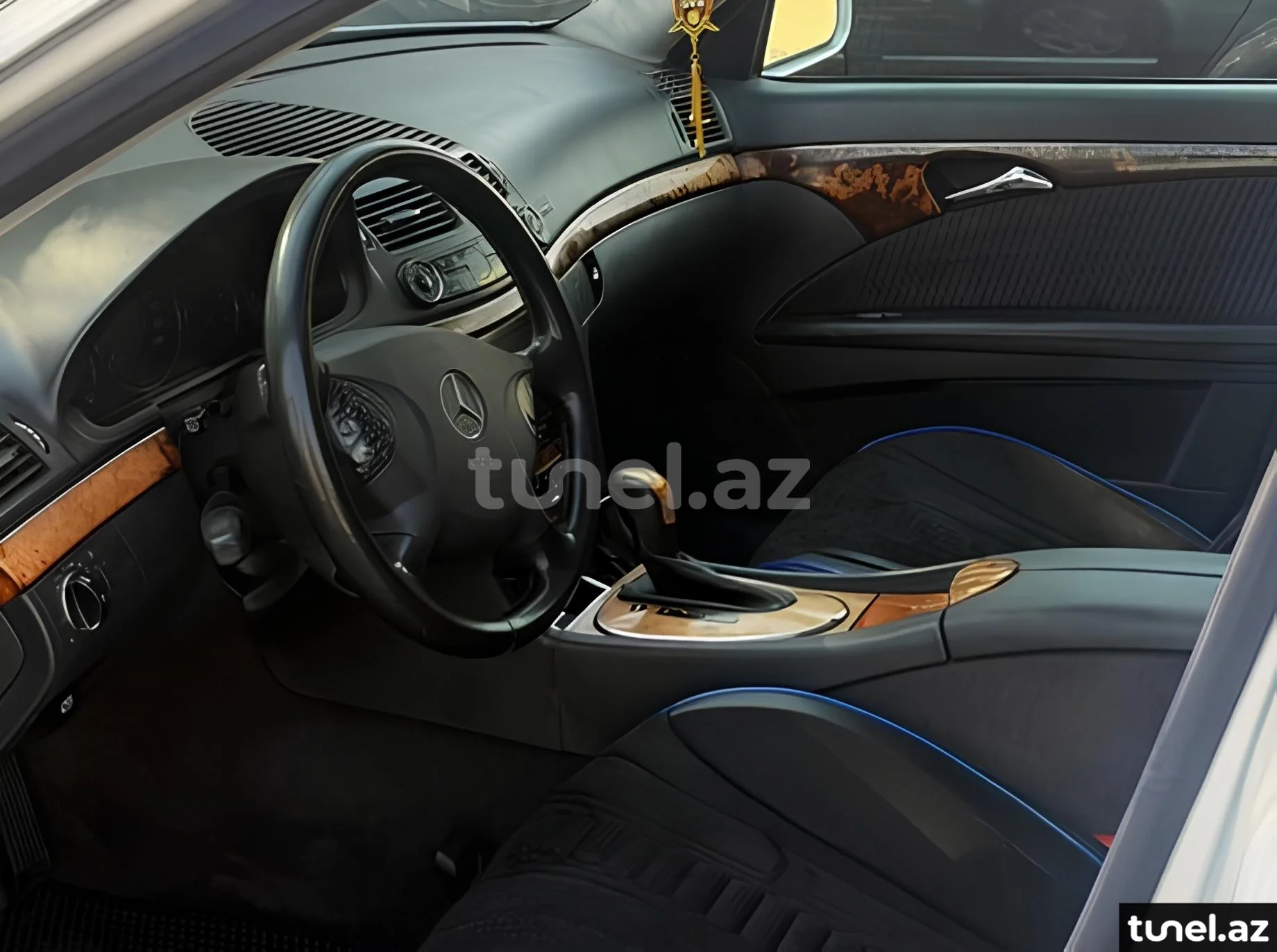 Mercedes E 270 2002