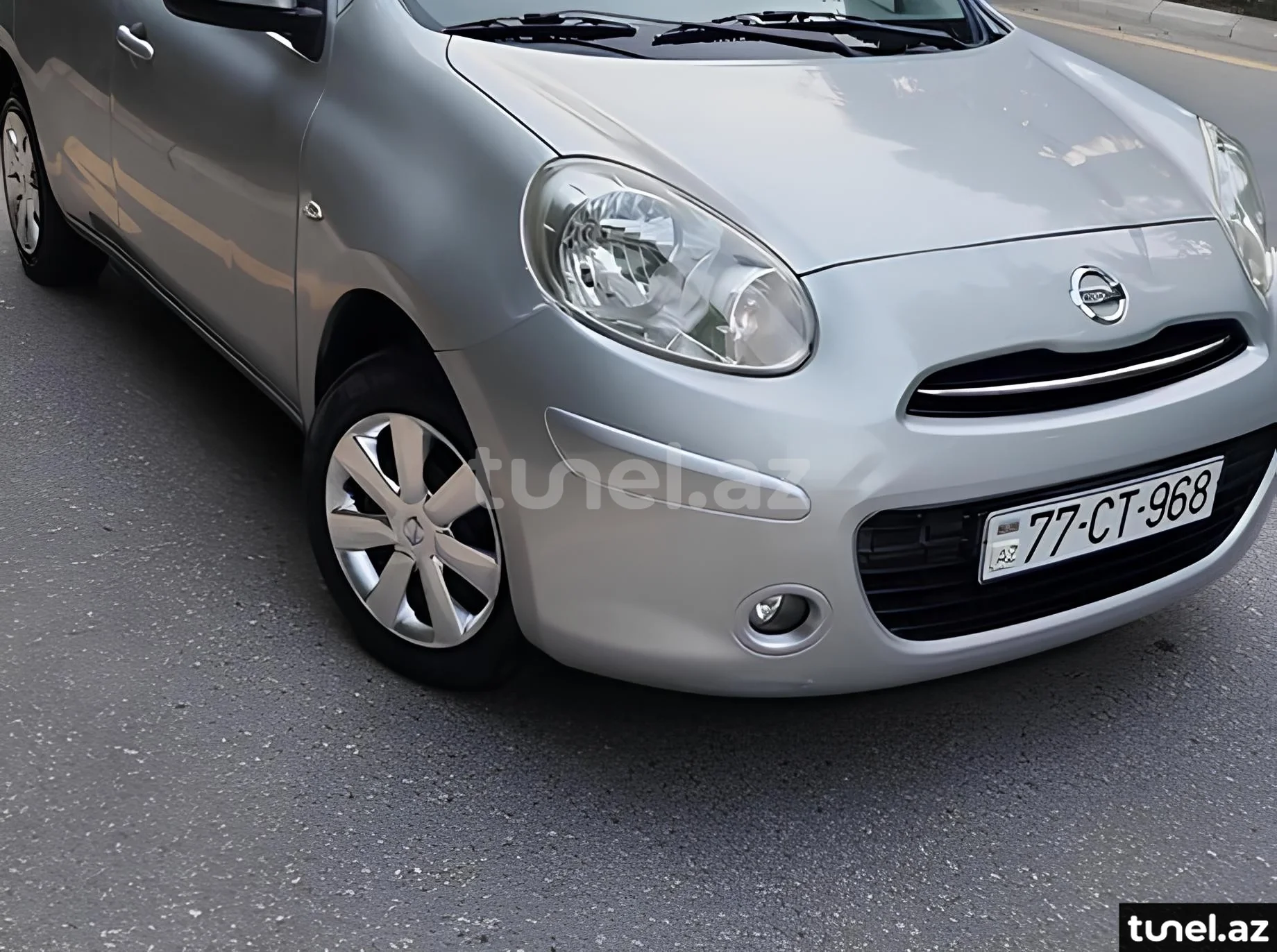 Nissan March 2012