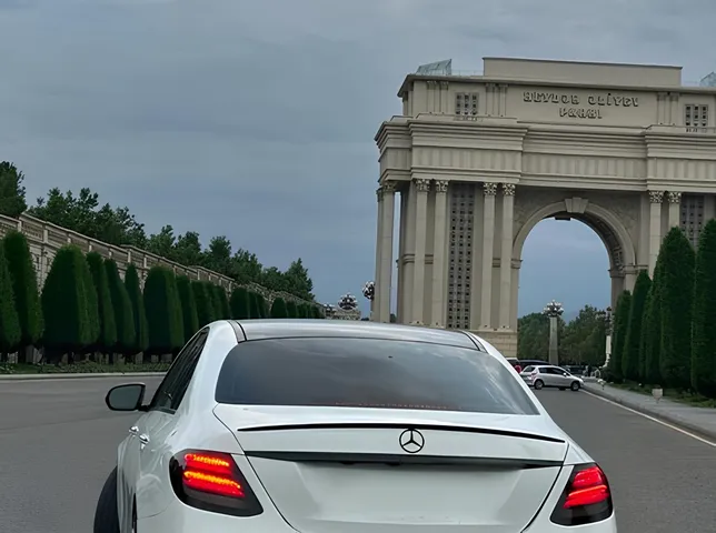 Mercedes E 300, 2.0 L, 2017 i̇l, 164 000 km, Bakı - Qiymət: 45 500 ₼ - Tunel.az