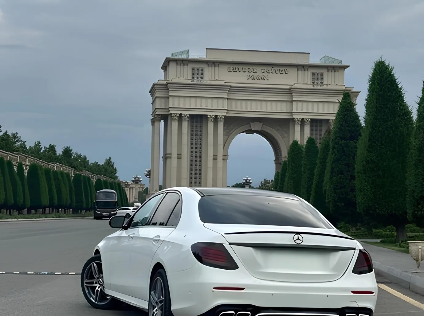 Mercedes E 300, 2.0 L, 2017 i̇l, 164 000 km, Bakı - Qiymət: 45 500 ₼ - Tunel.az