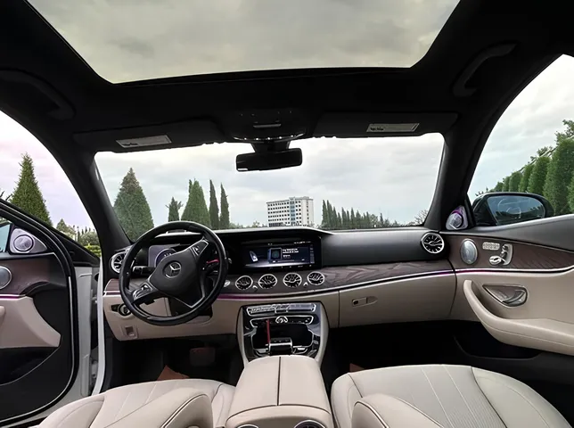Mercedes E 300, 2.0 L, 2017 i̇l, 164 000 km, Bakı - Qiymət: 45 500 ₼ - Tunel.az