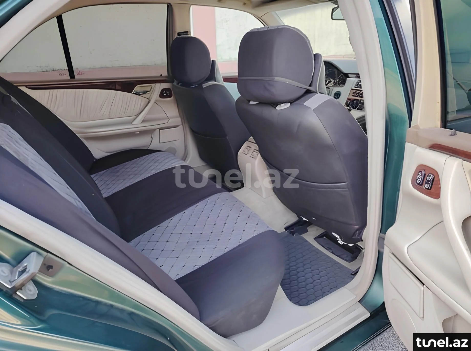 Mercedes E 320 2000