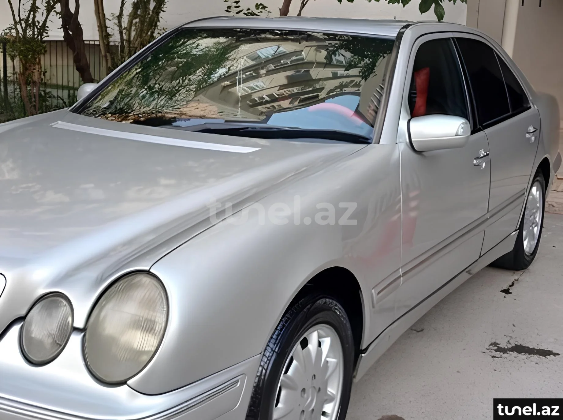 Mercedes E 220 2000