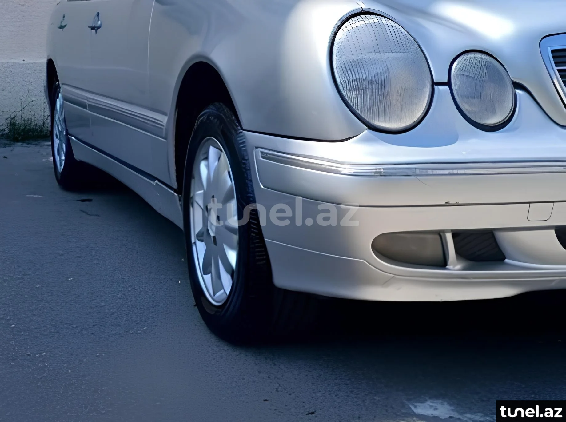 Mercedes E 220 2000