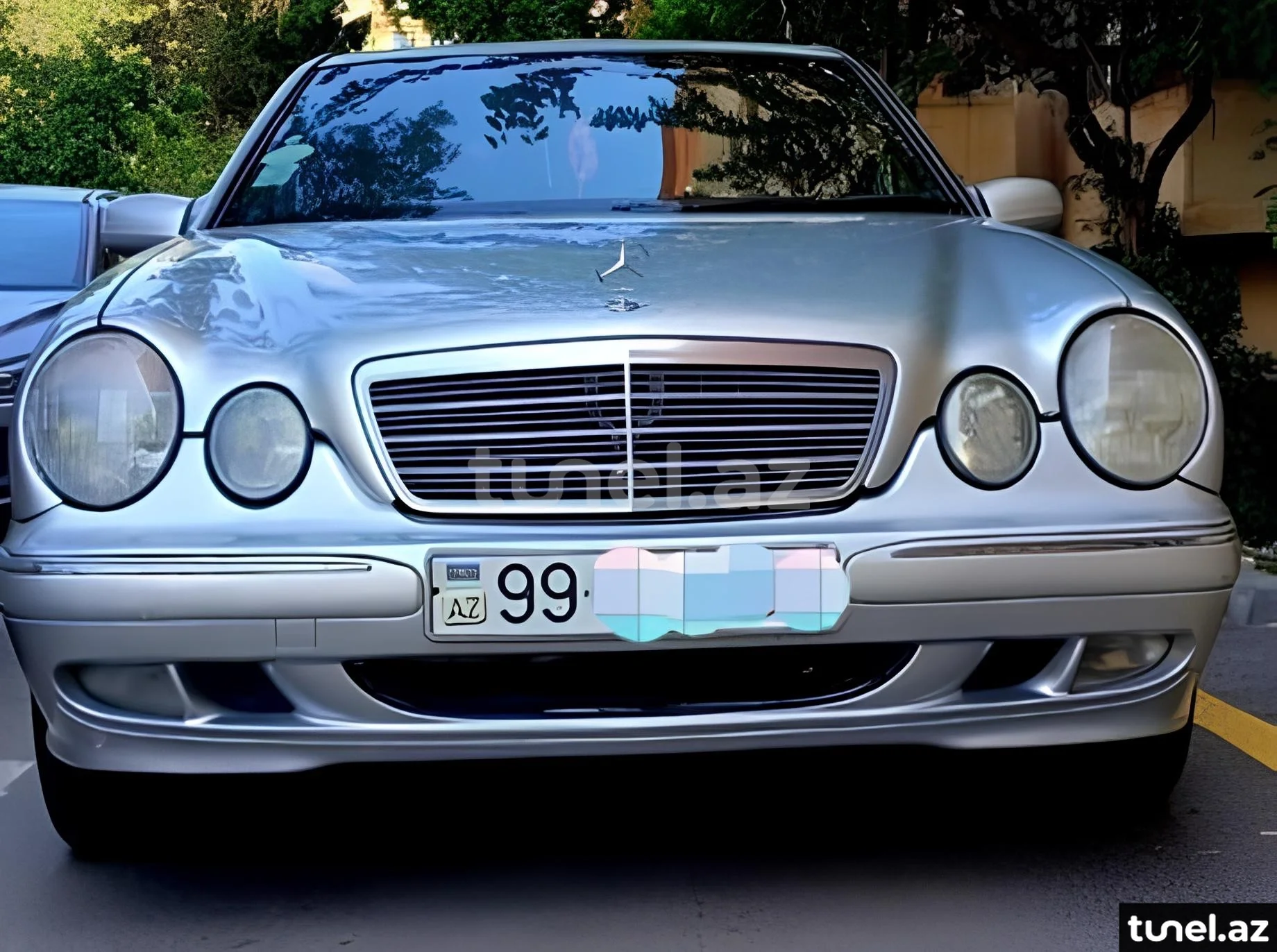 Mercedes E 220 2000