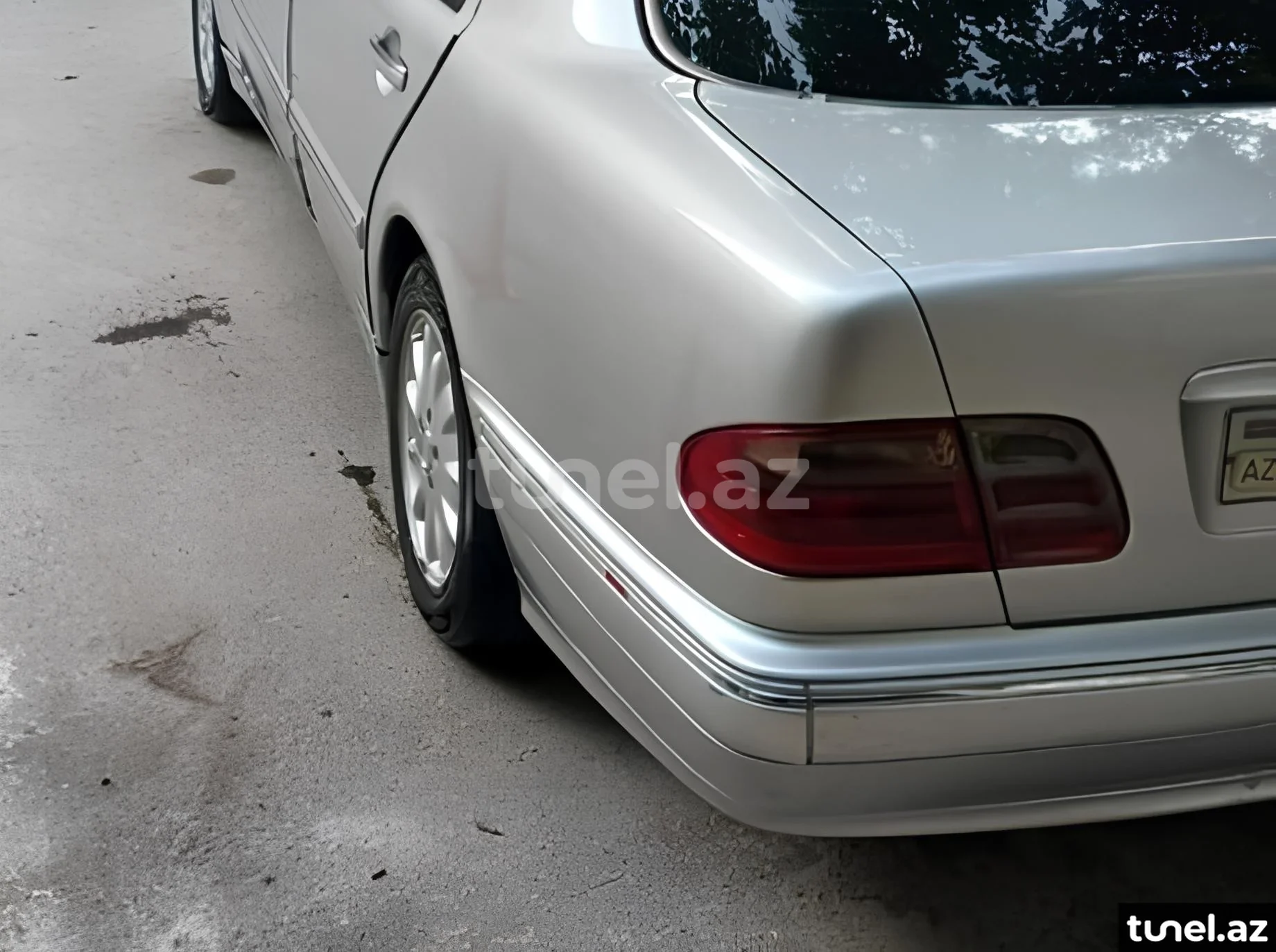 Mercedes E 220 2000