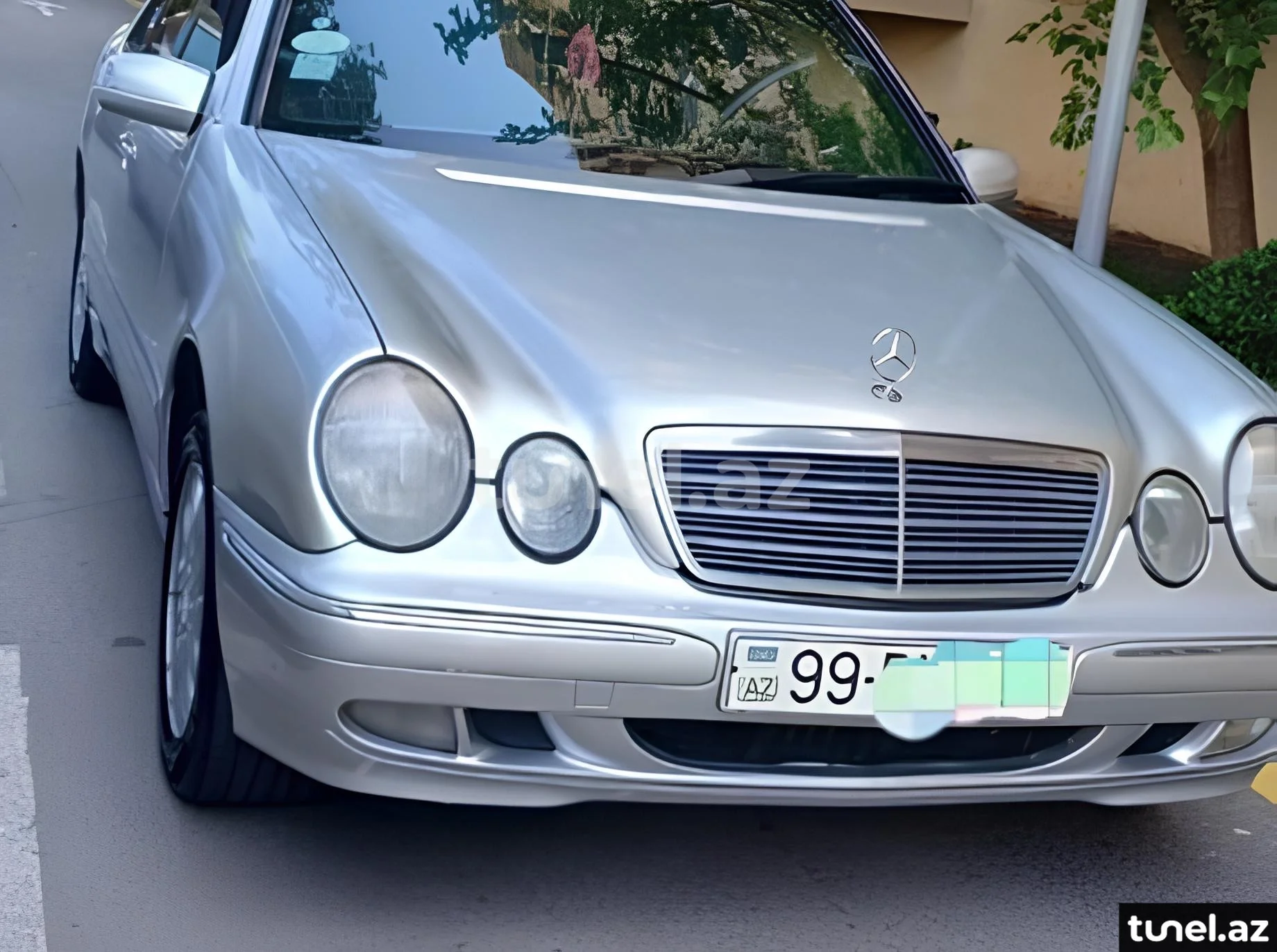 Mercedes E 220 2000