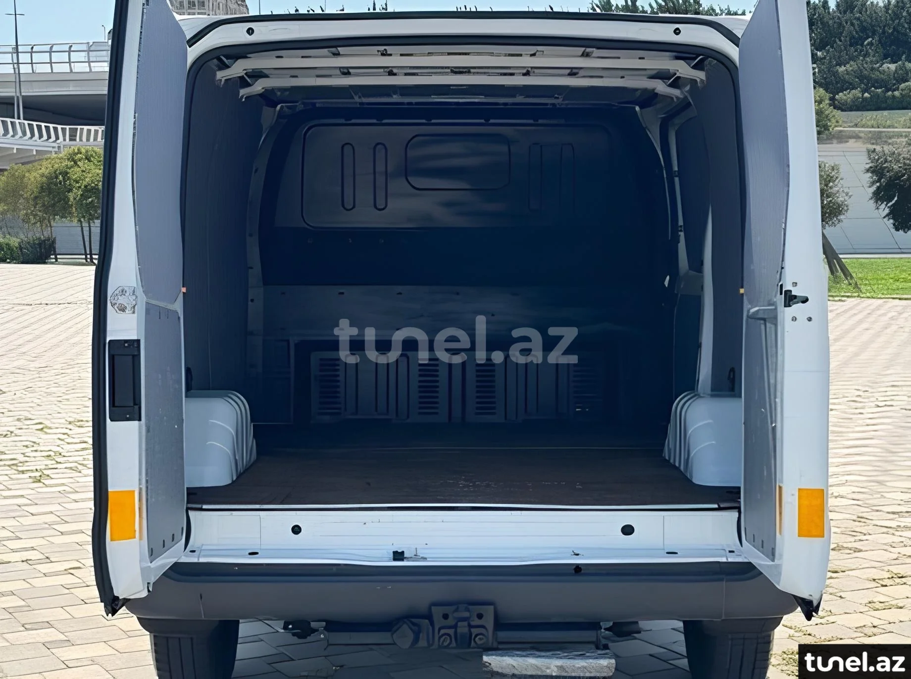 Ford Transit 2010