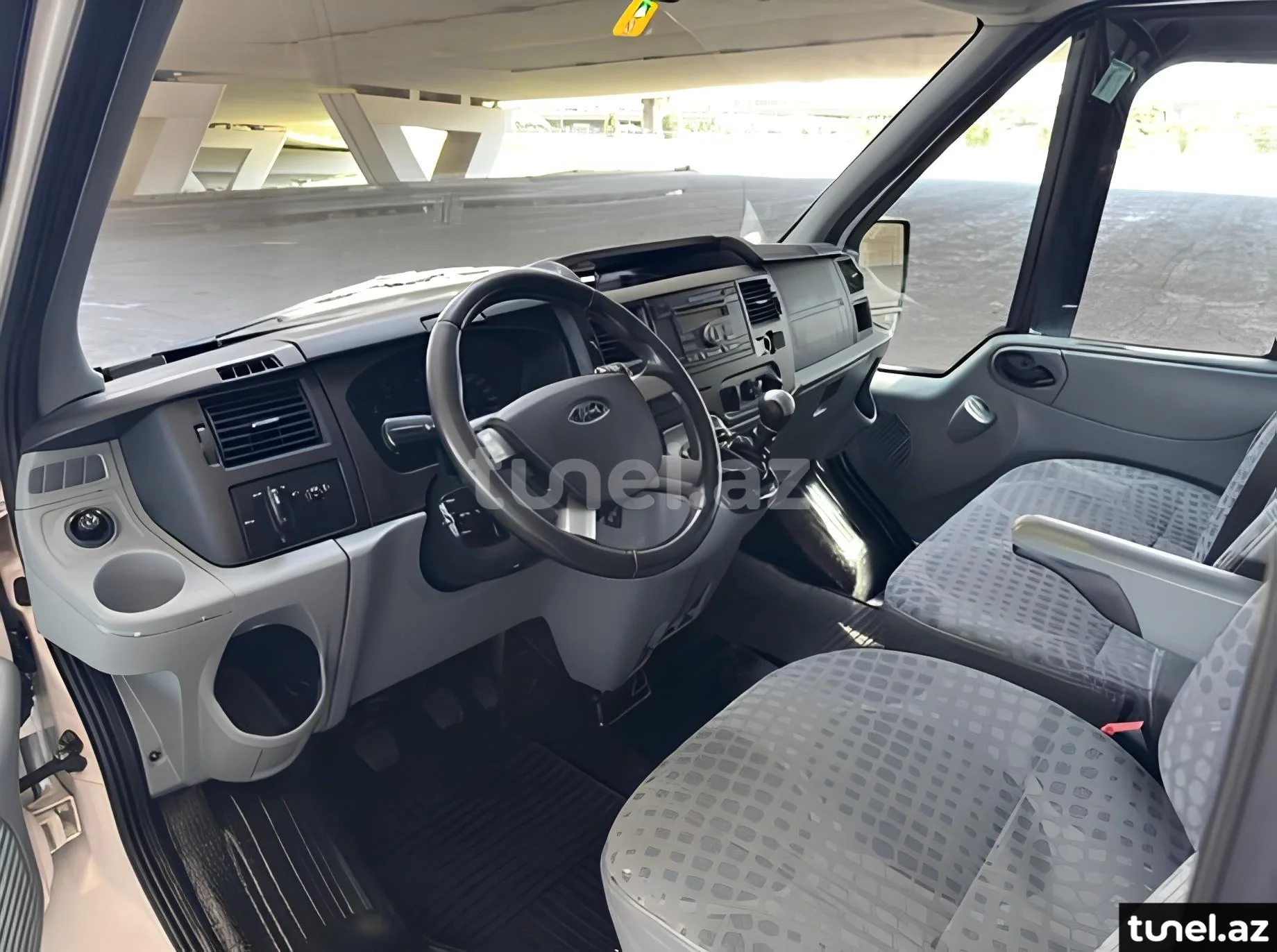 Ford Transit 2010