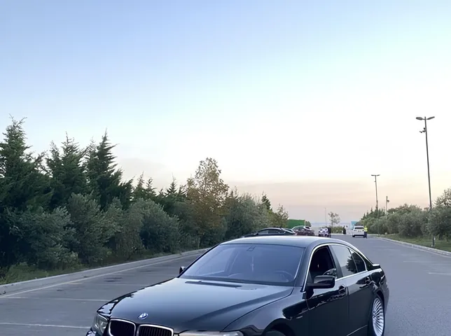 BMW 745, 4.4 L, 2003 i̇l, 320 000 km, Sumqayıt - Qiymət: 7 900 ₼ - Tunel.az